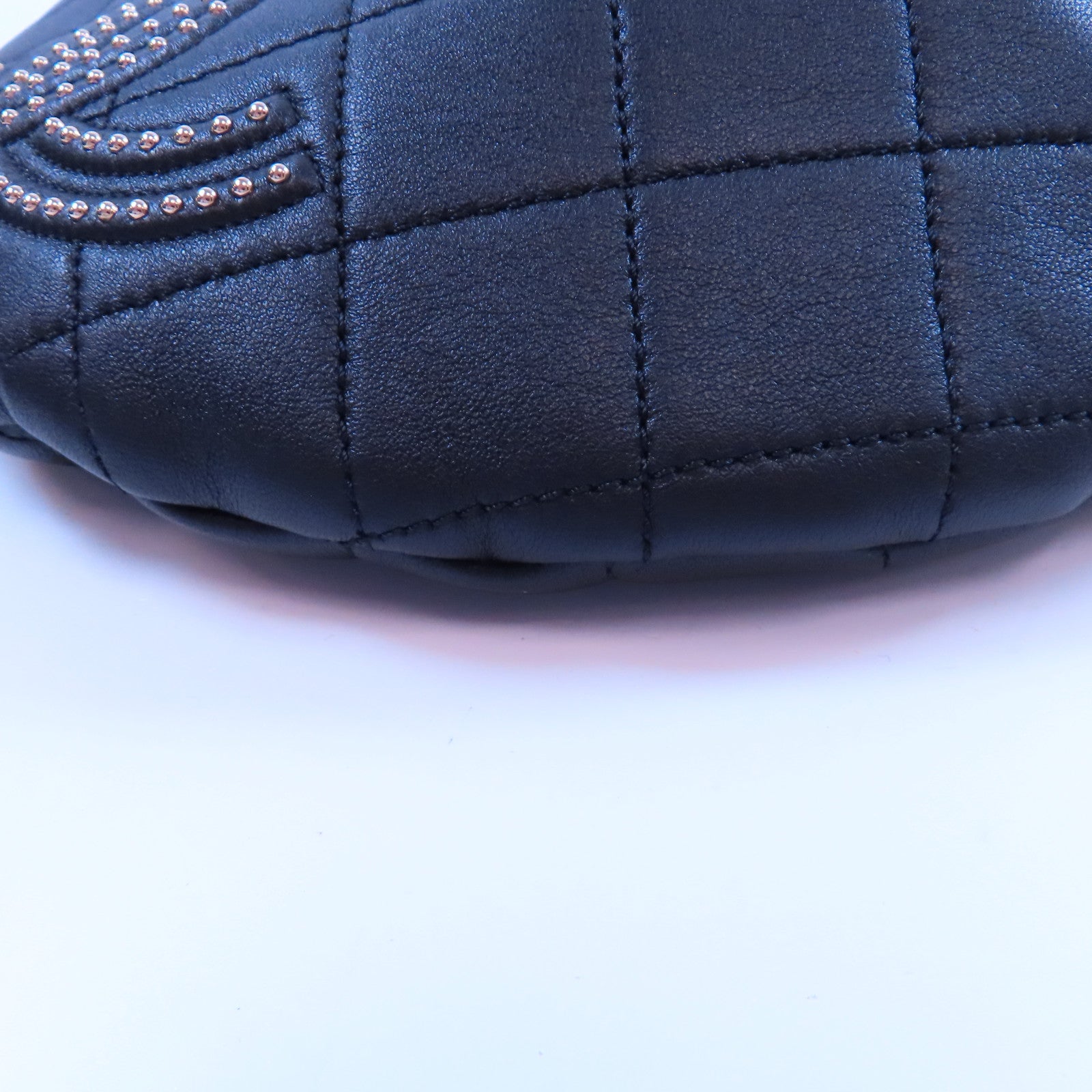 CHANEL 牛皮皮革Waist Bag金扣腰包黑色