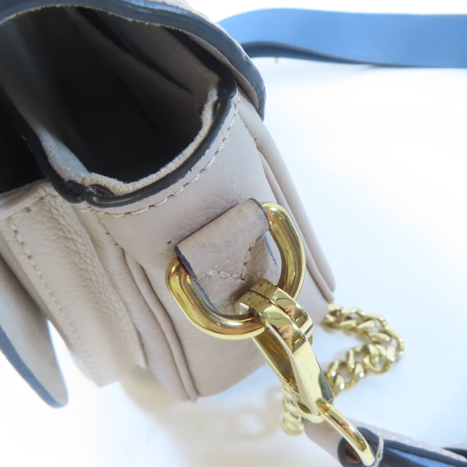 LOUIS VUITTON 牛皮皮革Lockme Tender金扣手挽肩背兩用袋米色/藍色