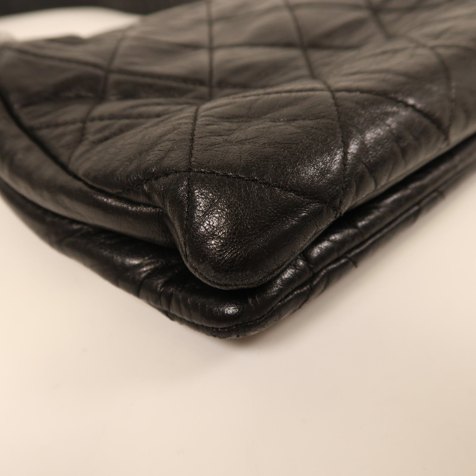 CHANEL 牛皮皮革Shoulder Bag銀扣肩背袋黑色