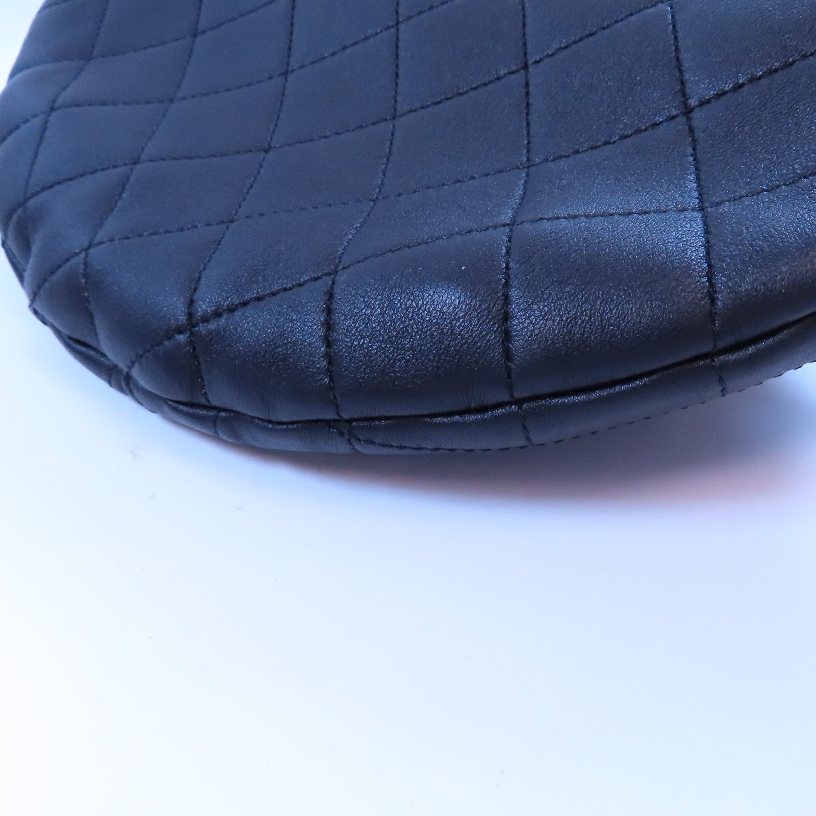 CHANEL 牛皮皮革Waist Bag金扣腰包黑色
