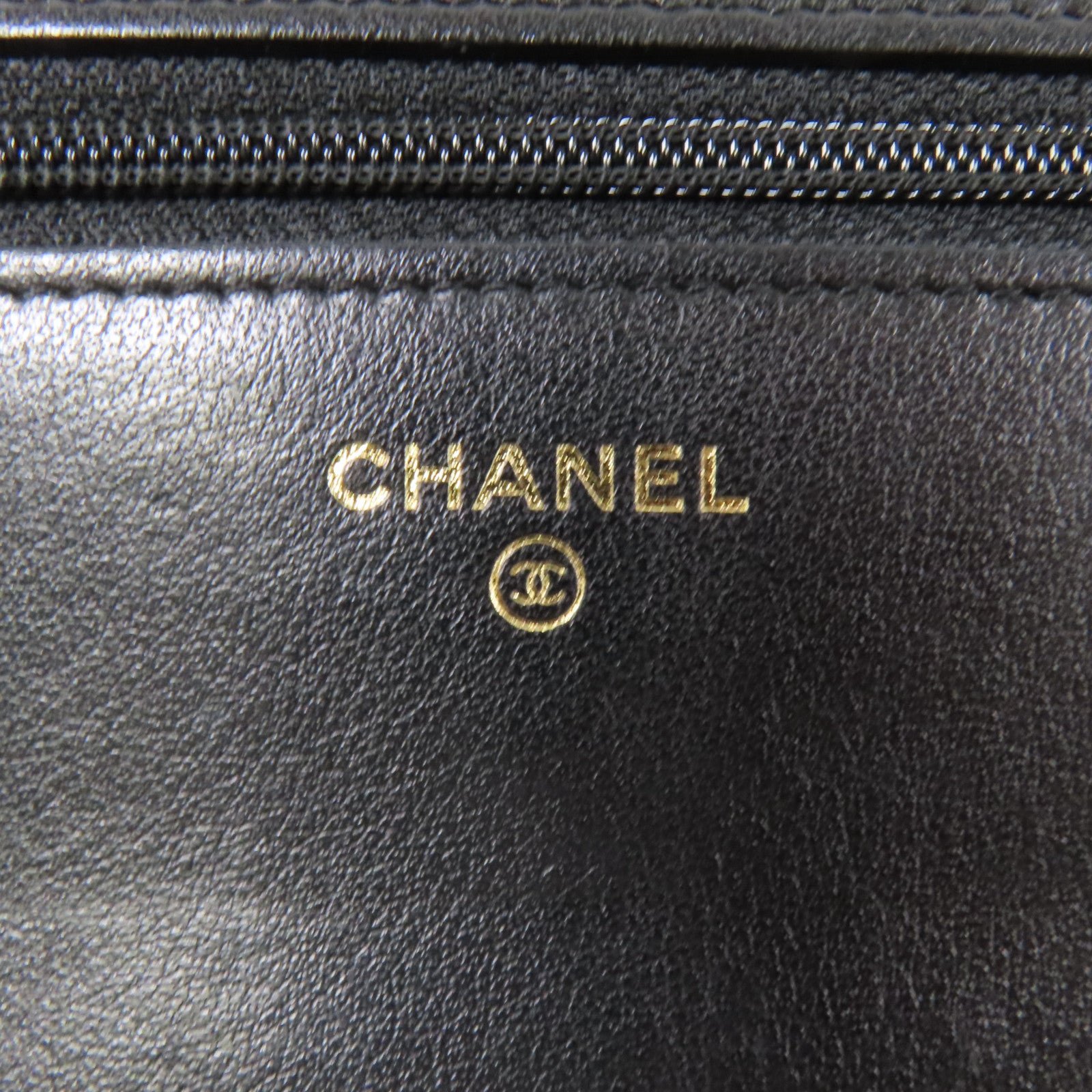 CHANEL 牛皮皮革Boy WOC金扣鏈帶肩背袋