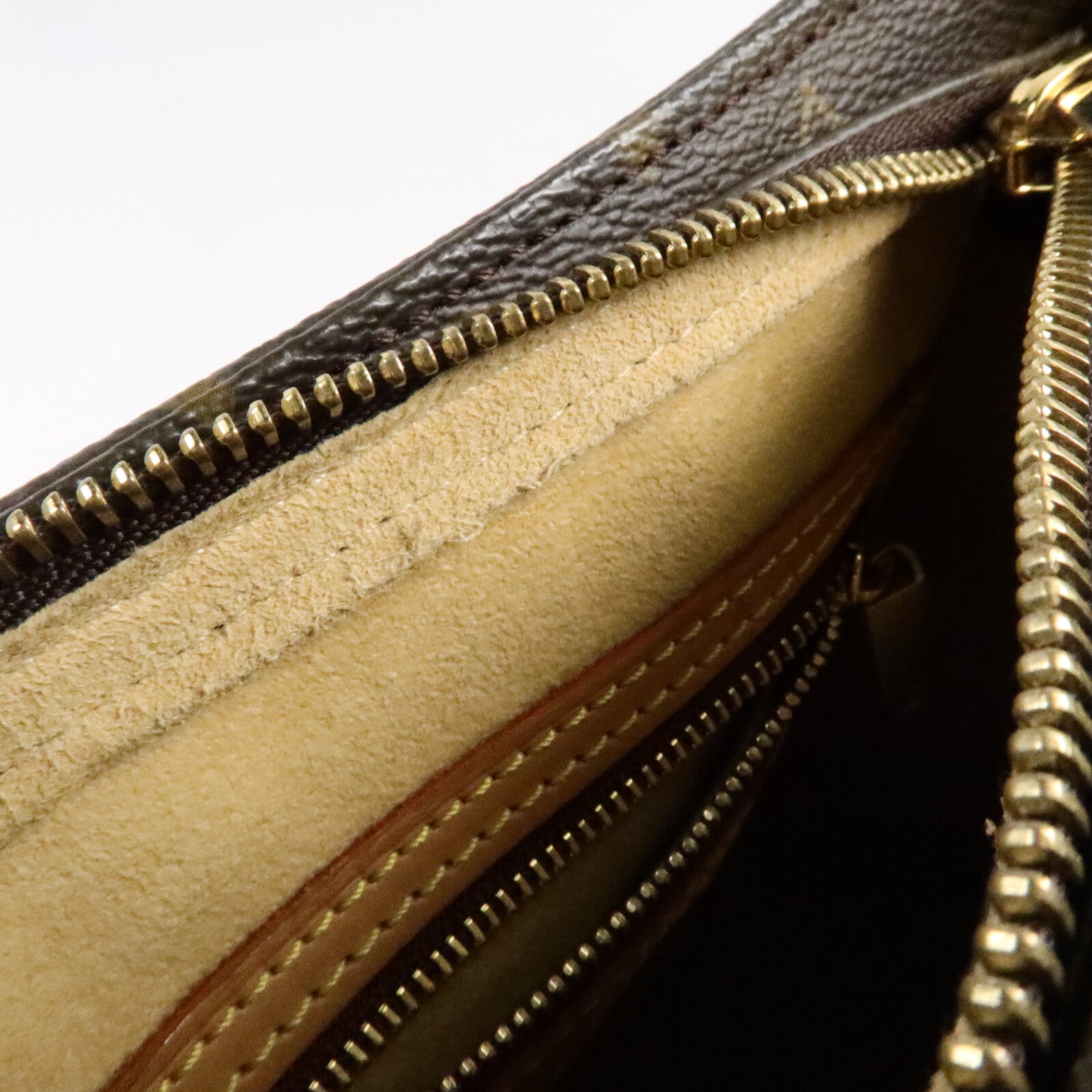 LOUIS VUITTON Monogram Looping MM肩背袋