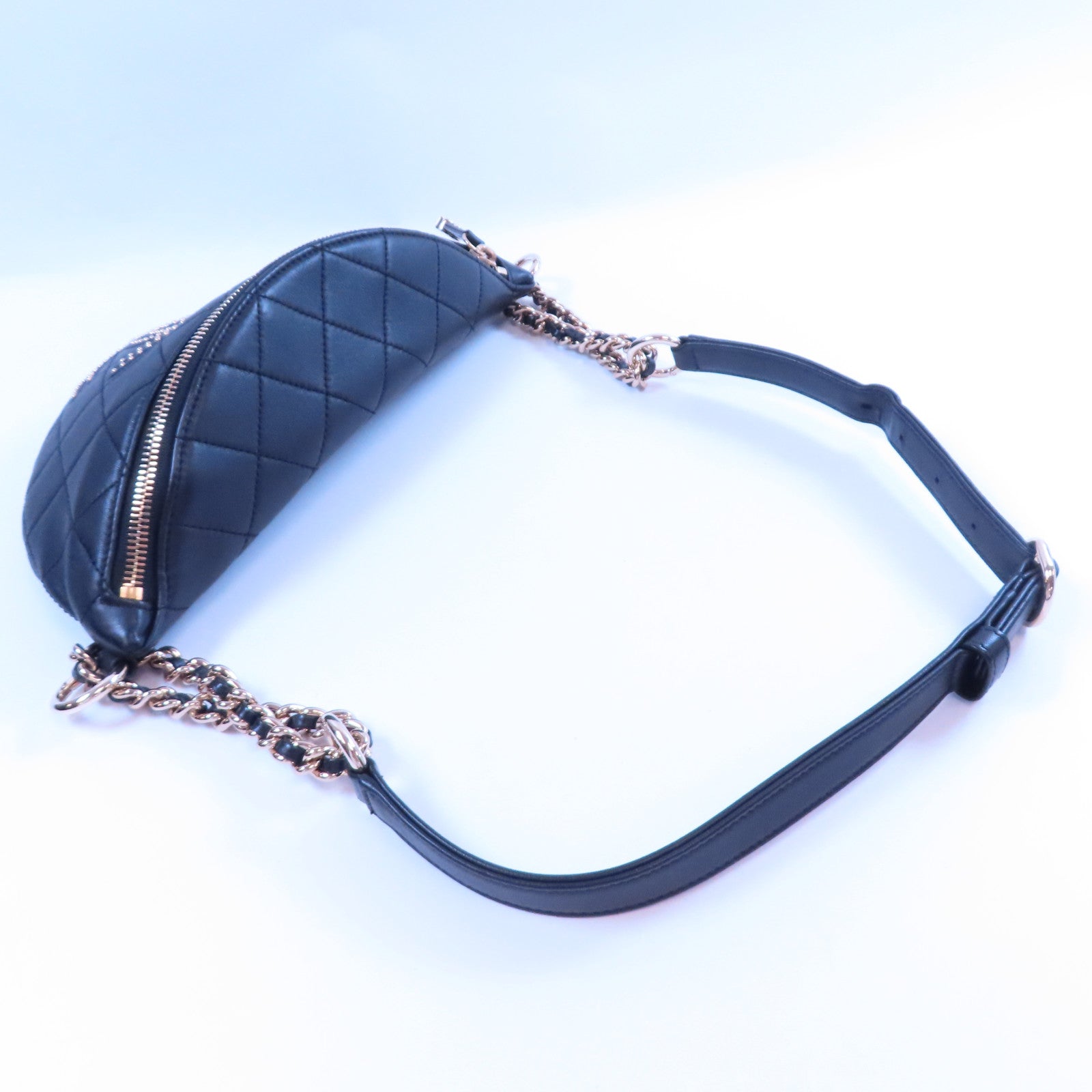 CHANEL 牛皮皮革Waist Bag金扣腰包黑色