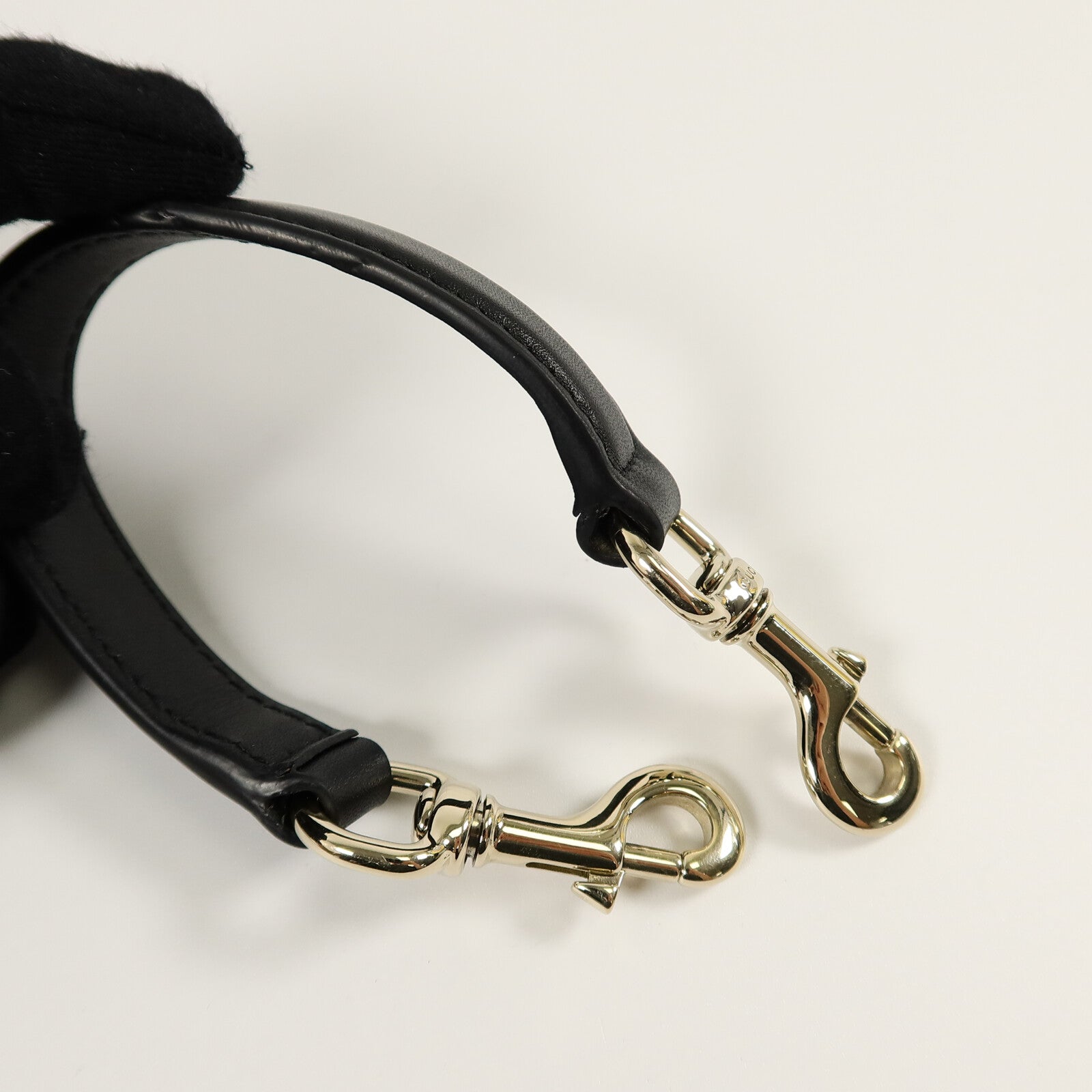 GUCCI GG Emblem Small Bucket手挽肩背兩用袋