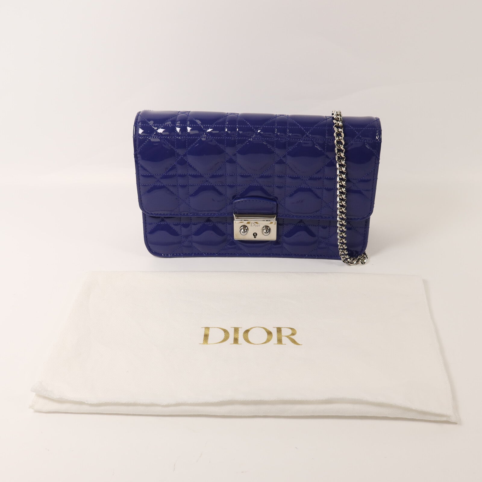 Dior 漆皮皮革Miss Dior Promenade Pouch銀扣鏈帶肩背袋