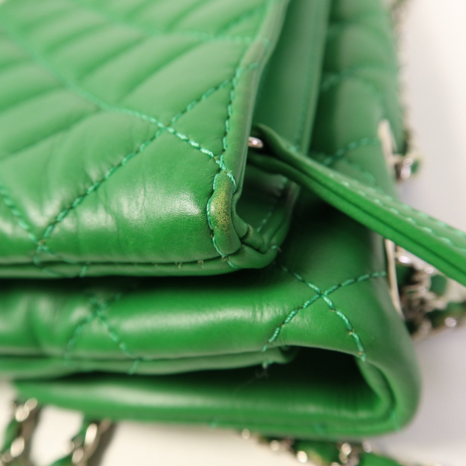 CHANEL 羊皮皮革Chain Shoulder Bag銀扣鏈帶肩背袋