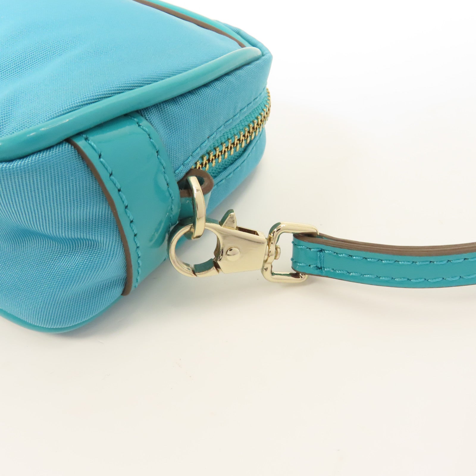 ANYA HINDMARCH 尼龍Clutch Bag金扣手拿包藍色