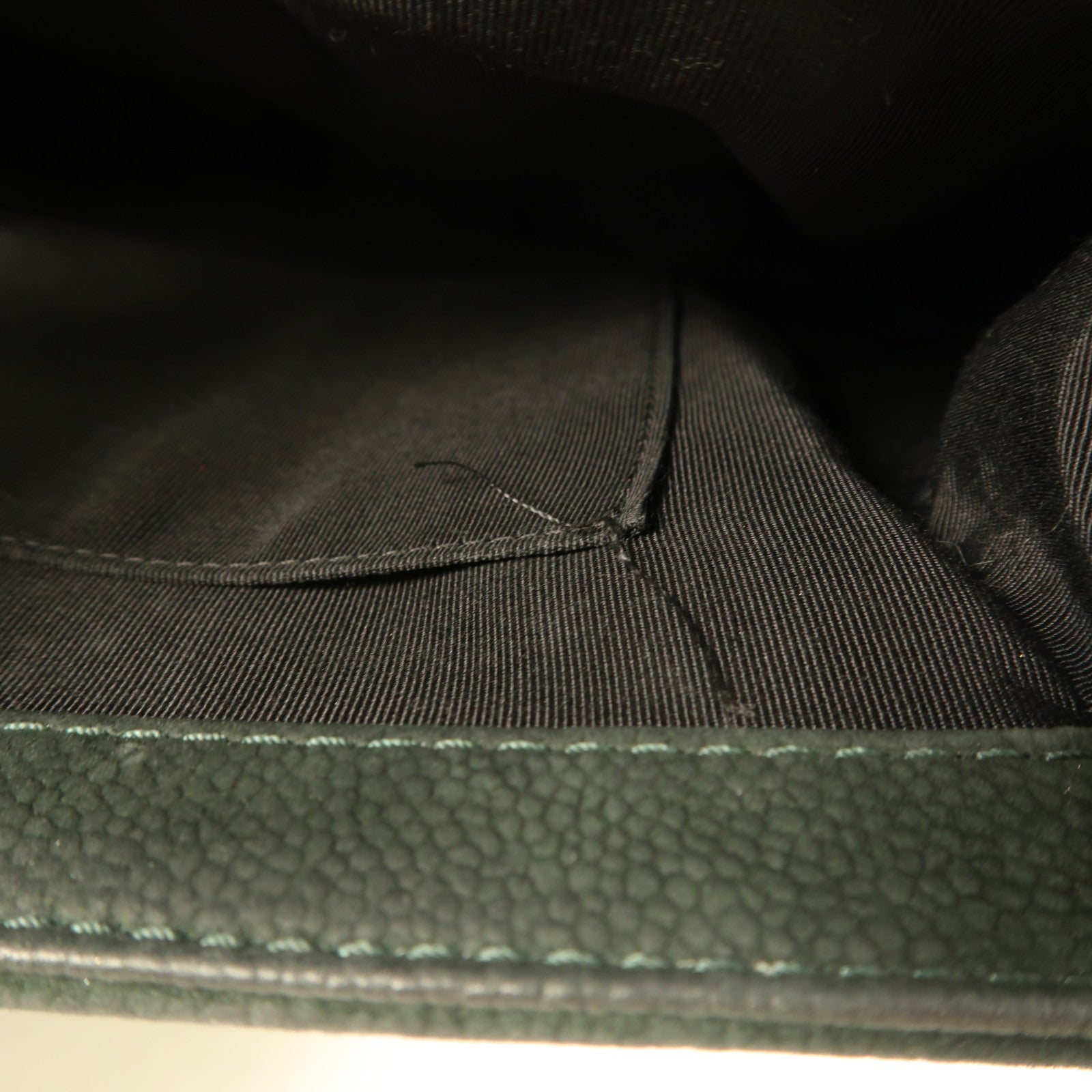 CHANEL 牛皮皮革Boy Chanel 30鏈帶肩背袋