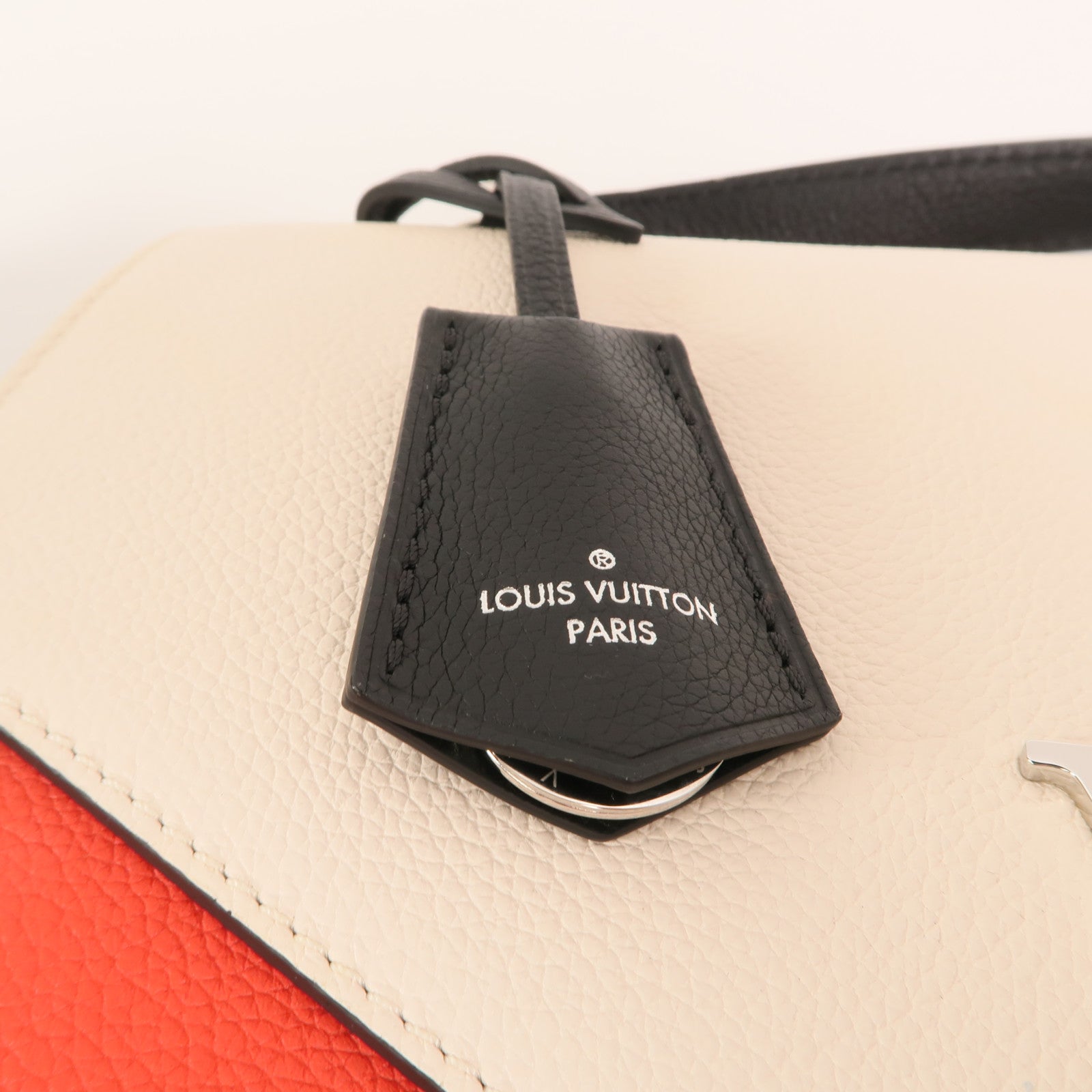 LOUIS VUITTON 牛皮皮革My Lock Me手挽肩背兩用袋