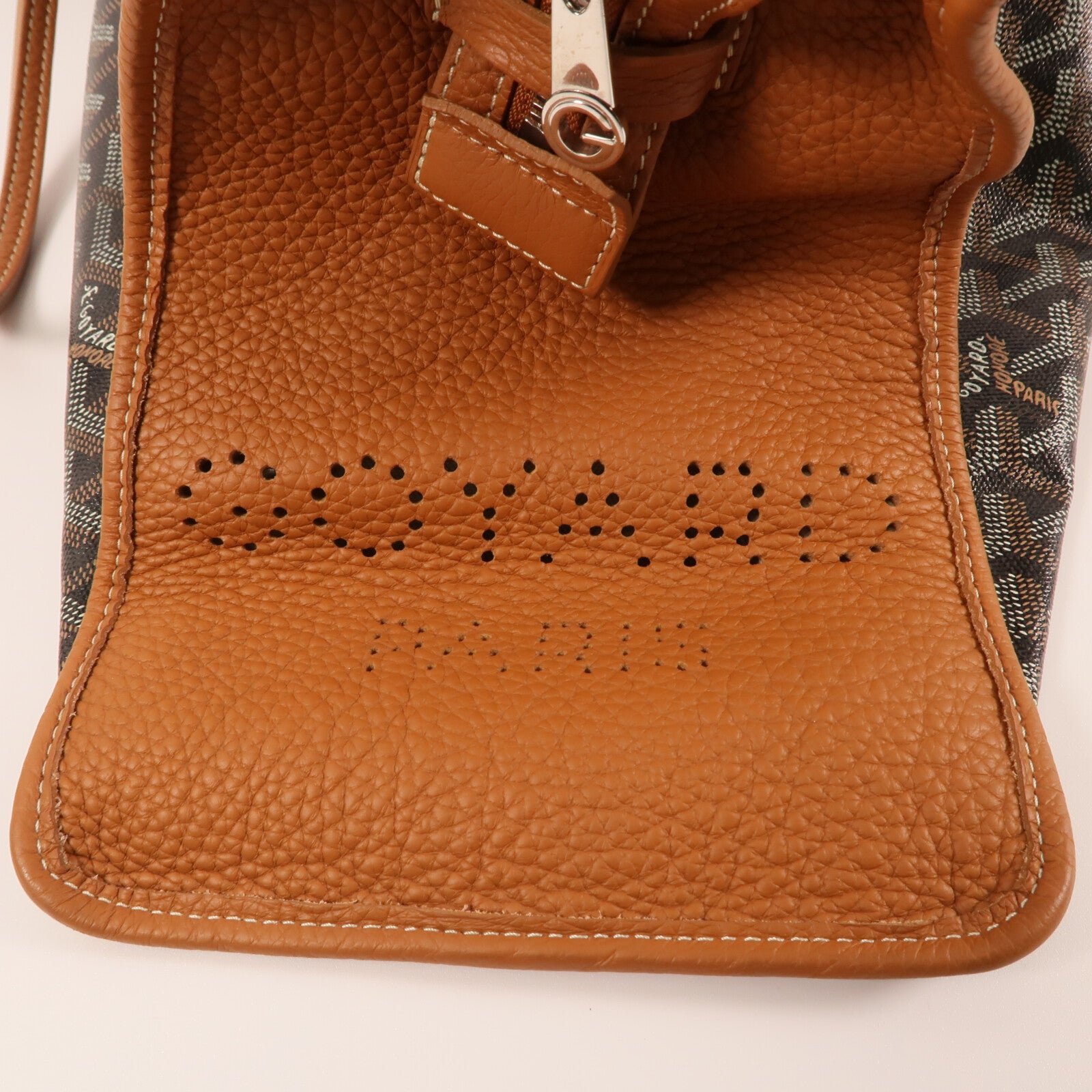 GOYARD 塗層帆布Hardy PM銀扣手挽袋