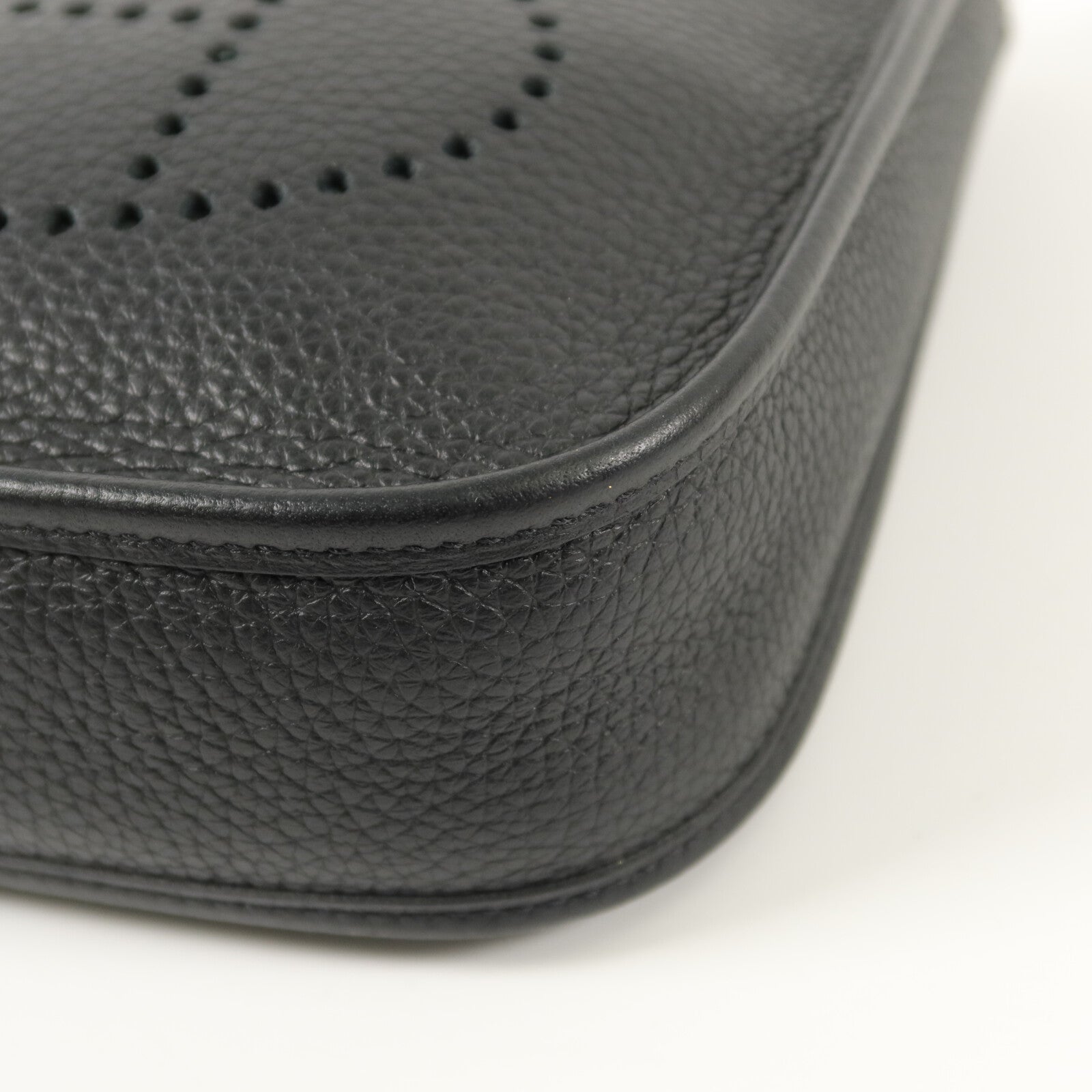 HERMES Clemence皮革Evelyne TPM肩背袋Noir