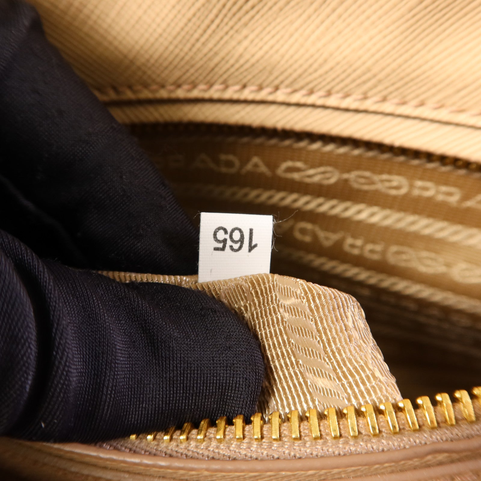 PRADA Saffiano皮革Galleria金扣手挽肩背兩用袋