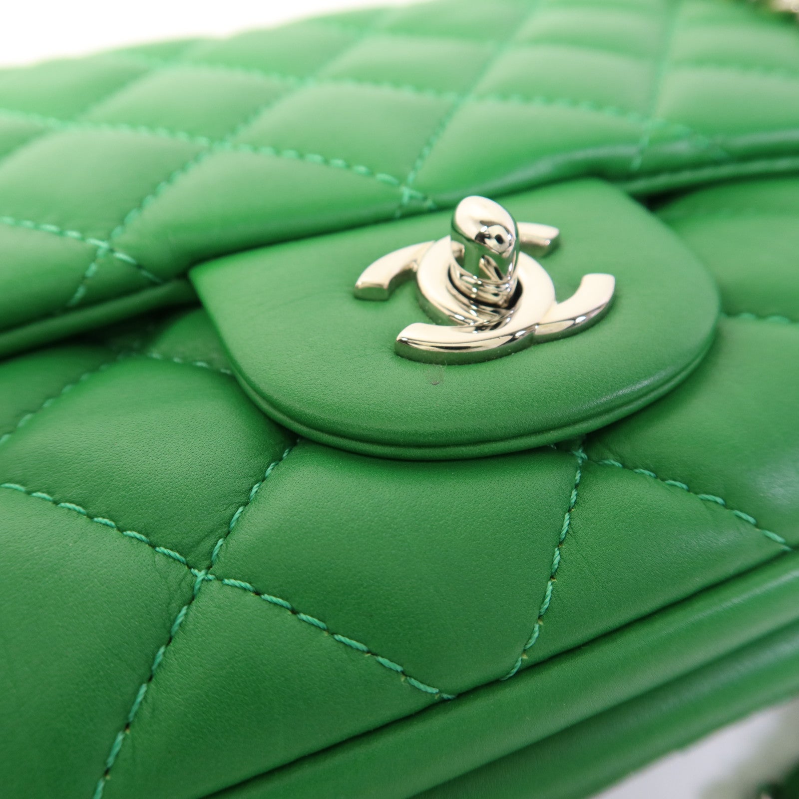 CHANEL 羊皮皮革Chain Shoulder Bag銀扣鏈帶肩背袋