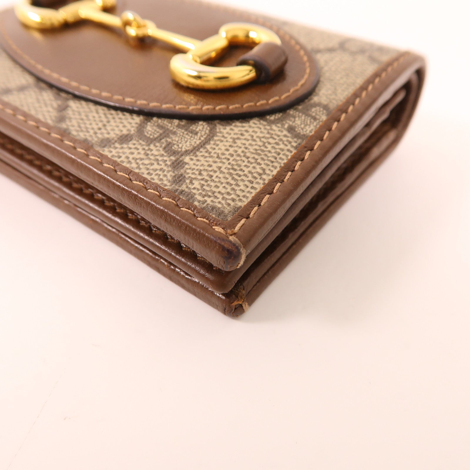 GUCCI 塗層帆布Horsebit 1955金扣錢包