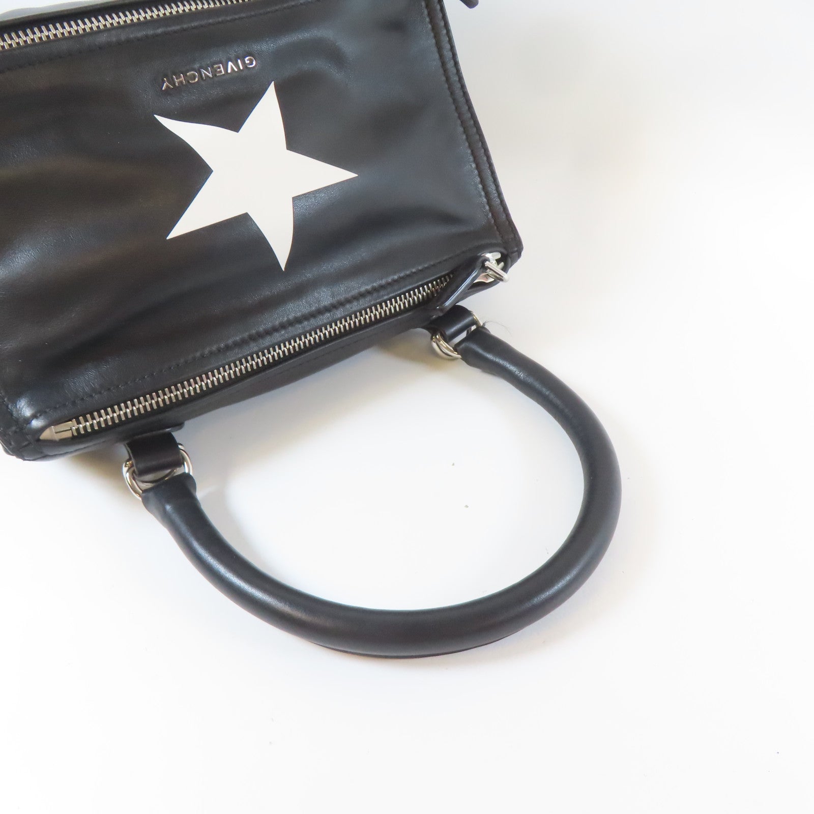 GIVENCHY 【激減優惠】牛皮皮革Pandora銀扣手挽肩背兩用袋黑色