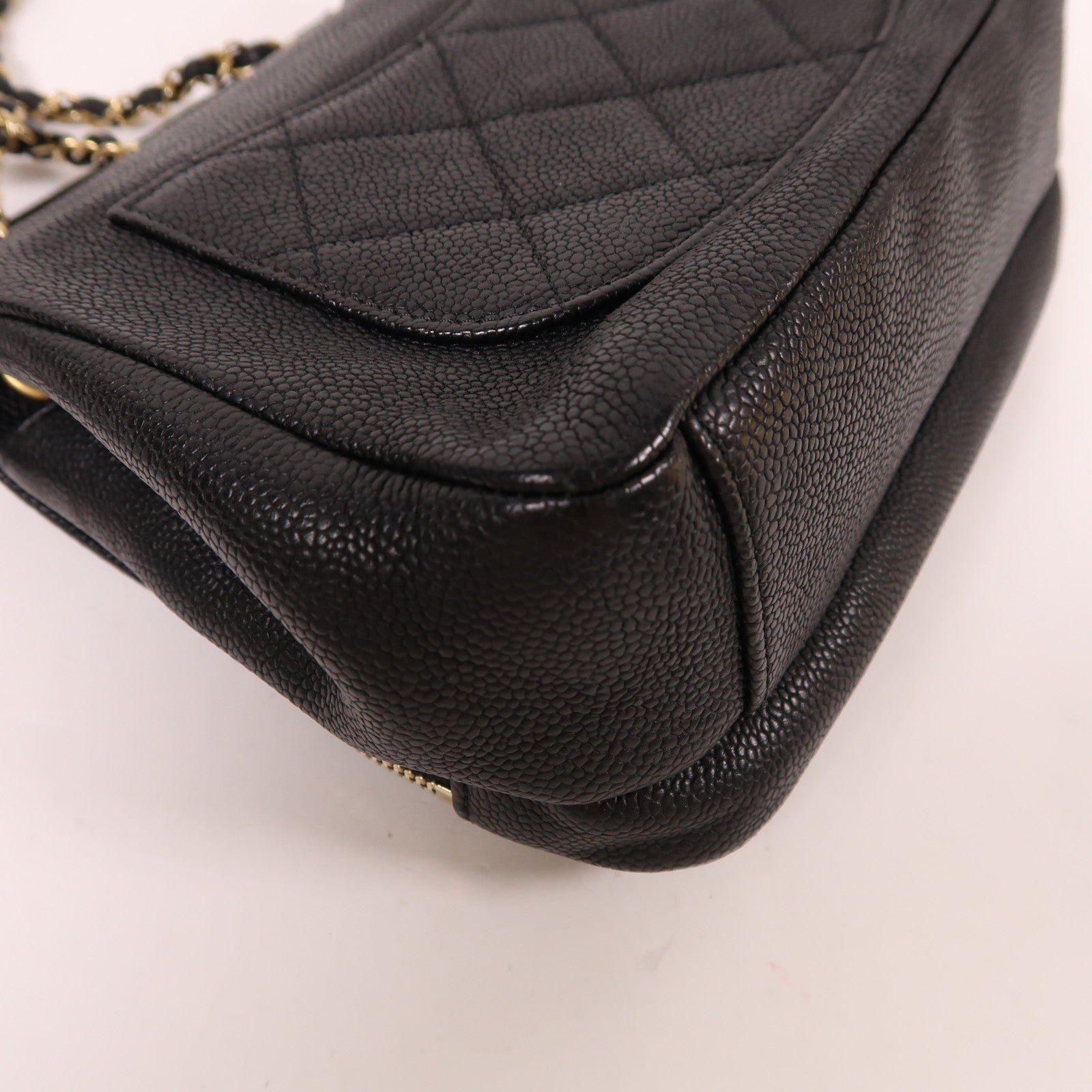 CHANEL 牛皮皮革Chain Shoulder金扣鏈帶肩背袋