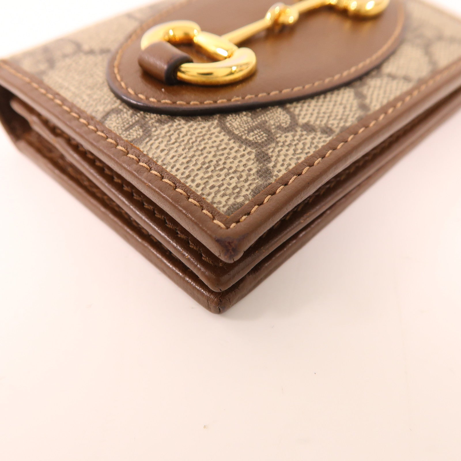 GUCCI 塗層帆布Horsebit 1955金扣錢包