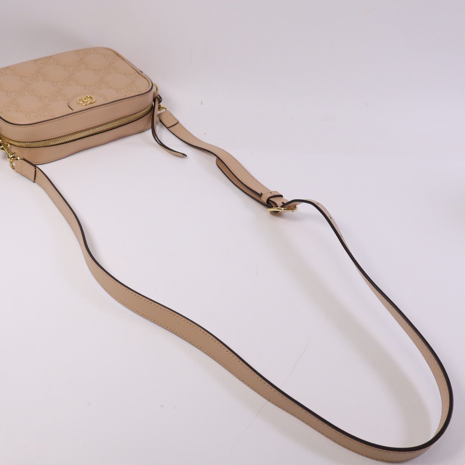 GUCCI 【激減優惠】牛皮皮革GG Matelasse Small Shoulder金扣肩背袋
