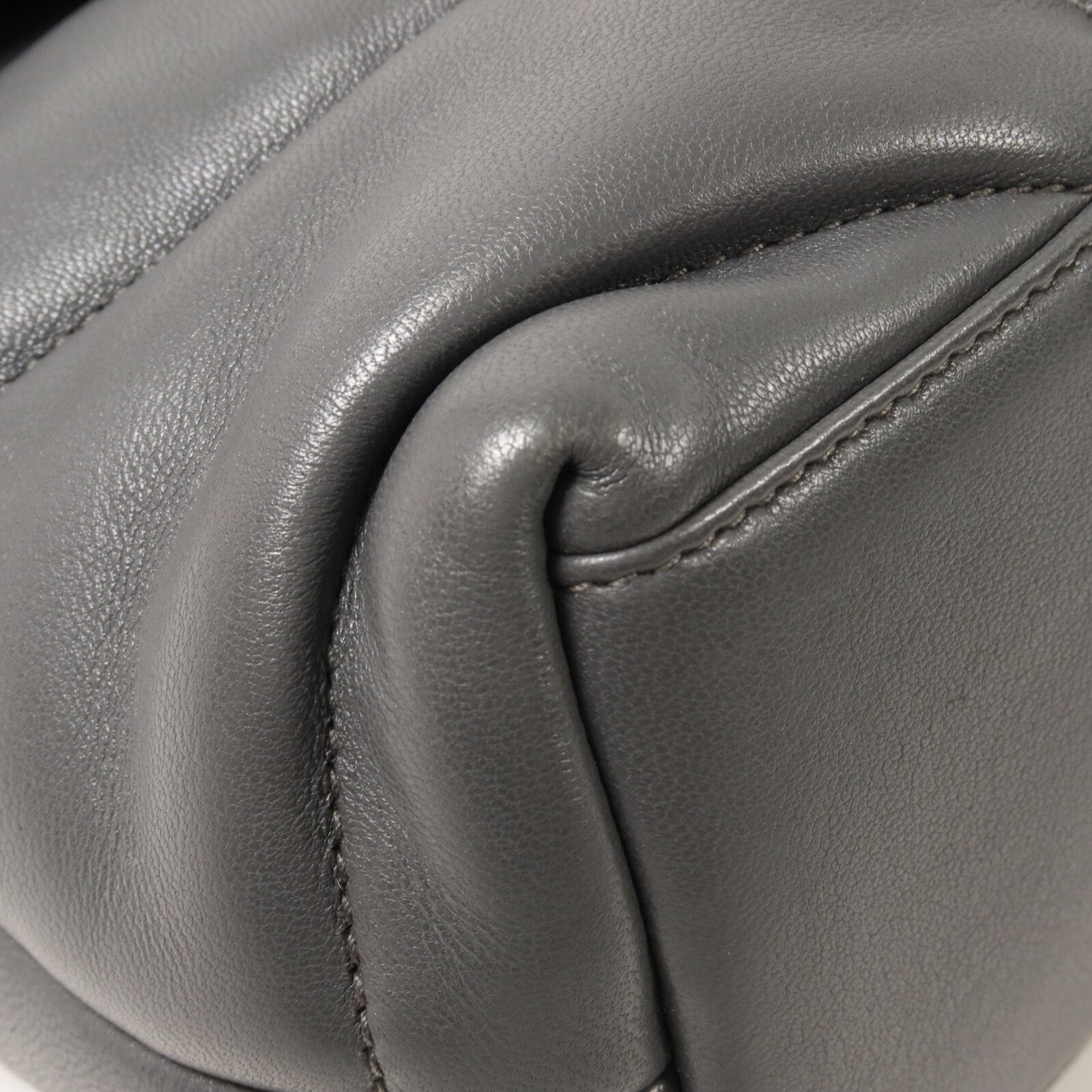 SAINT LAURENT 羊皮皮革Puffer Small鏈帶肩背袋