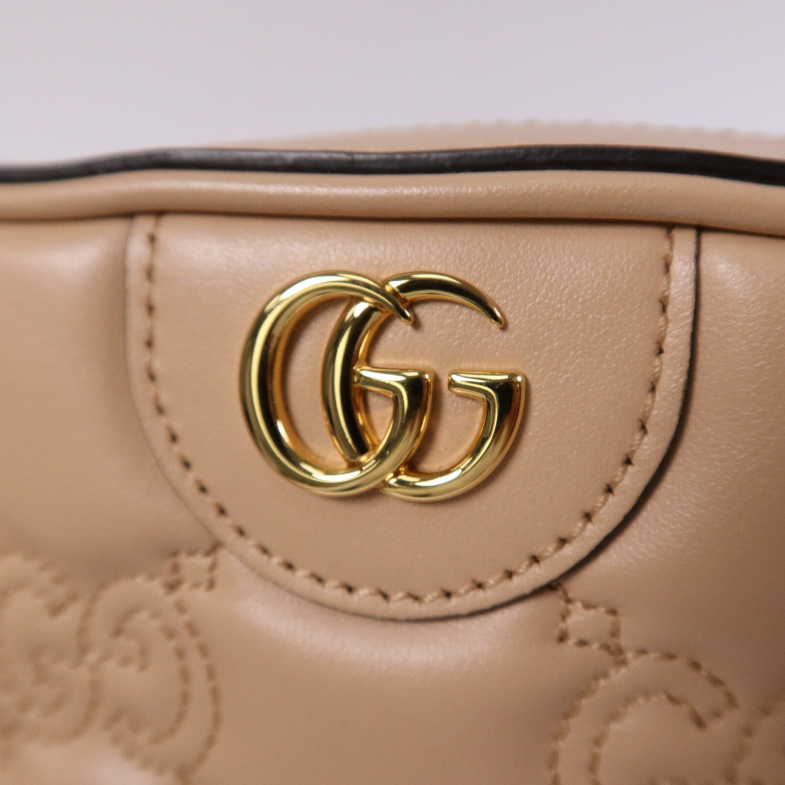 GUCCI 【激減優惠】牛皮皮革GG Matelasse Small Shoulder金扣肩背袋