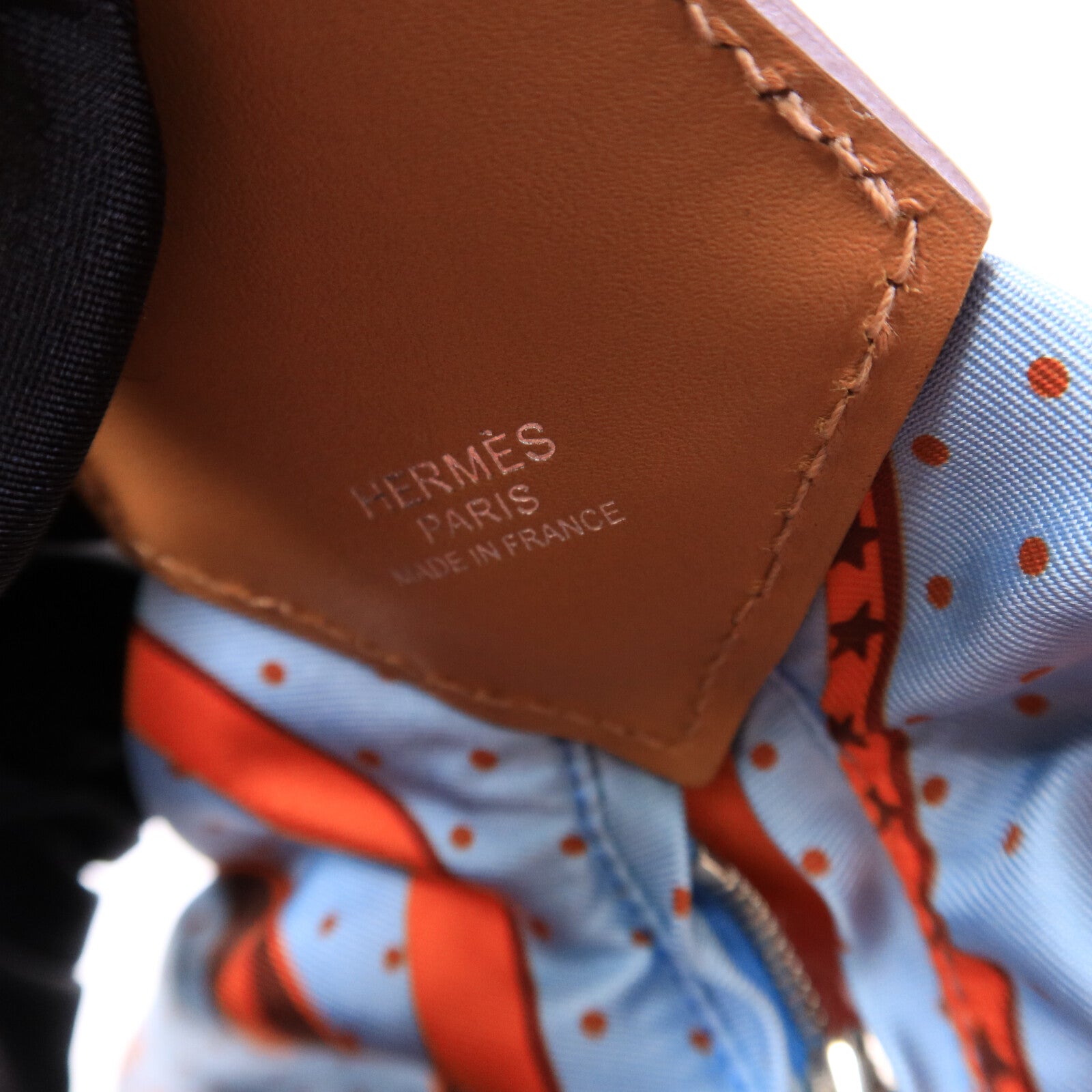 HERMES 絲質/Hunter皮革Balusoie Bag手挽袋