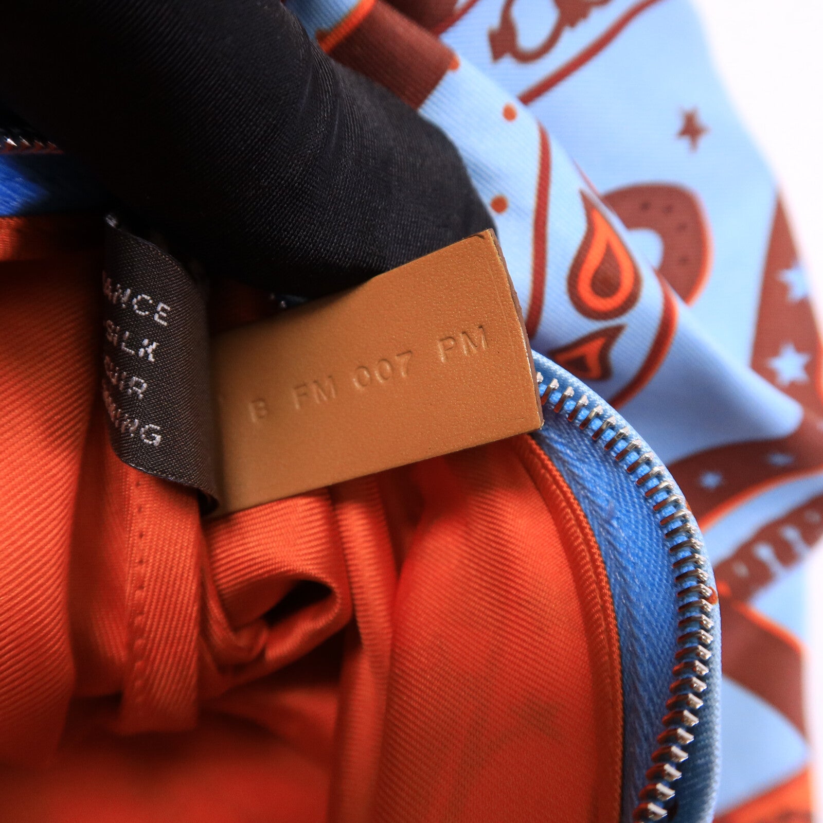 HERMES 絲質/Hunter皮革Balusoie Bag手挽袋