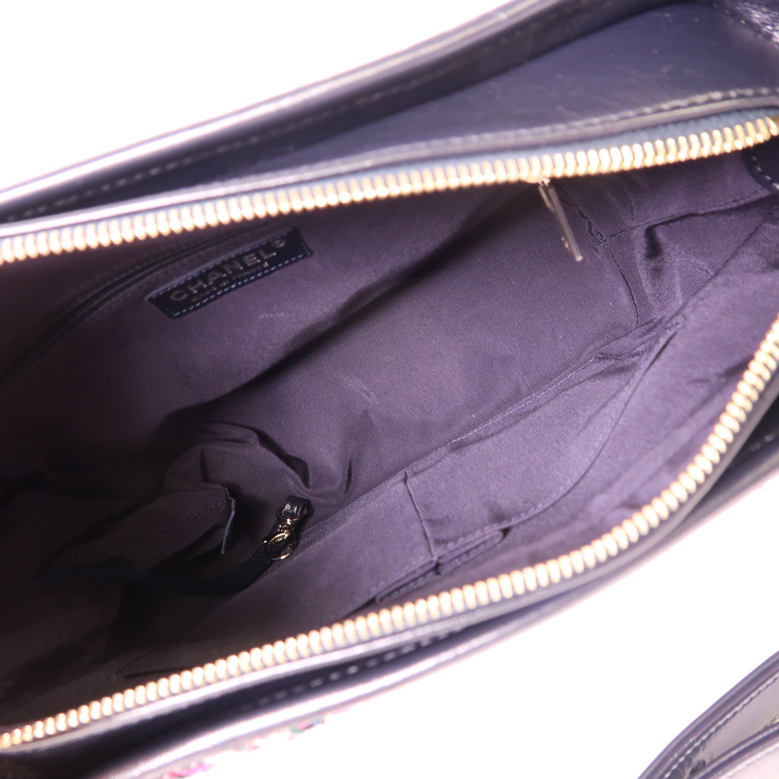 CHANEL 粗花呢/皮革Gabrielle Medium鏈帶肩背袋