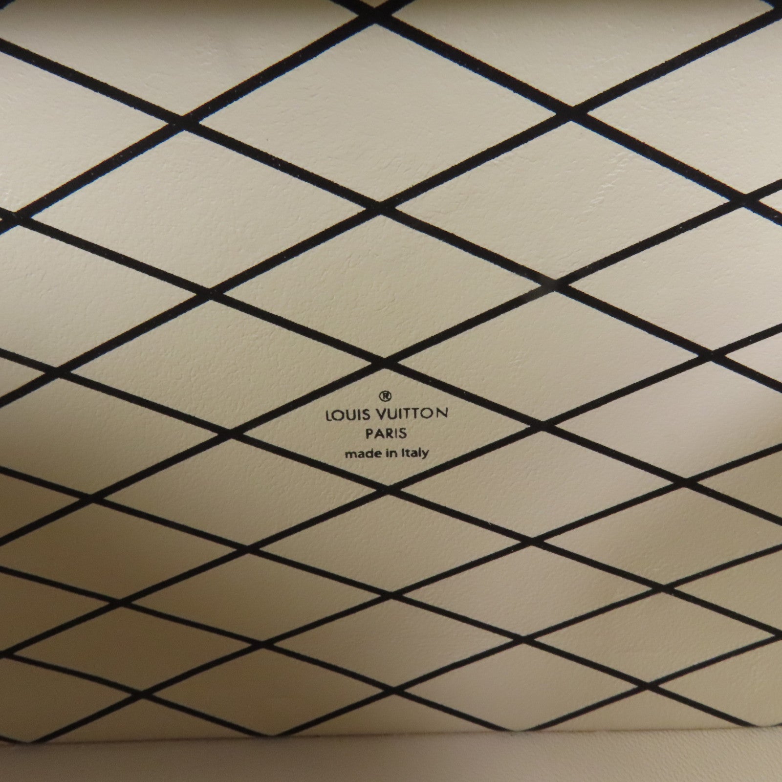 LOUIS VUITTON 【激減優惠】Monogram Petite Malle金扣肩背袋