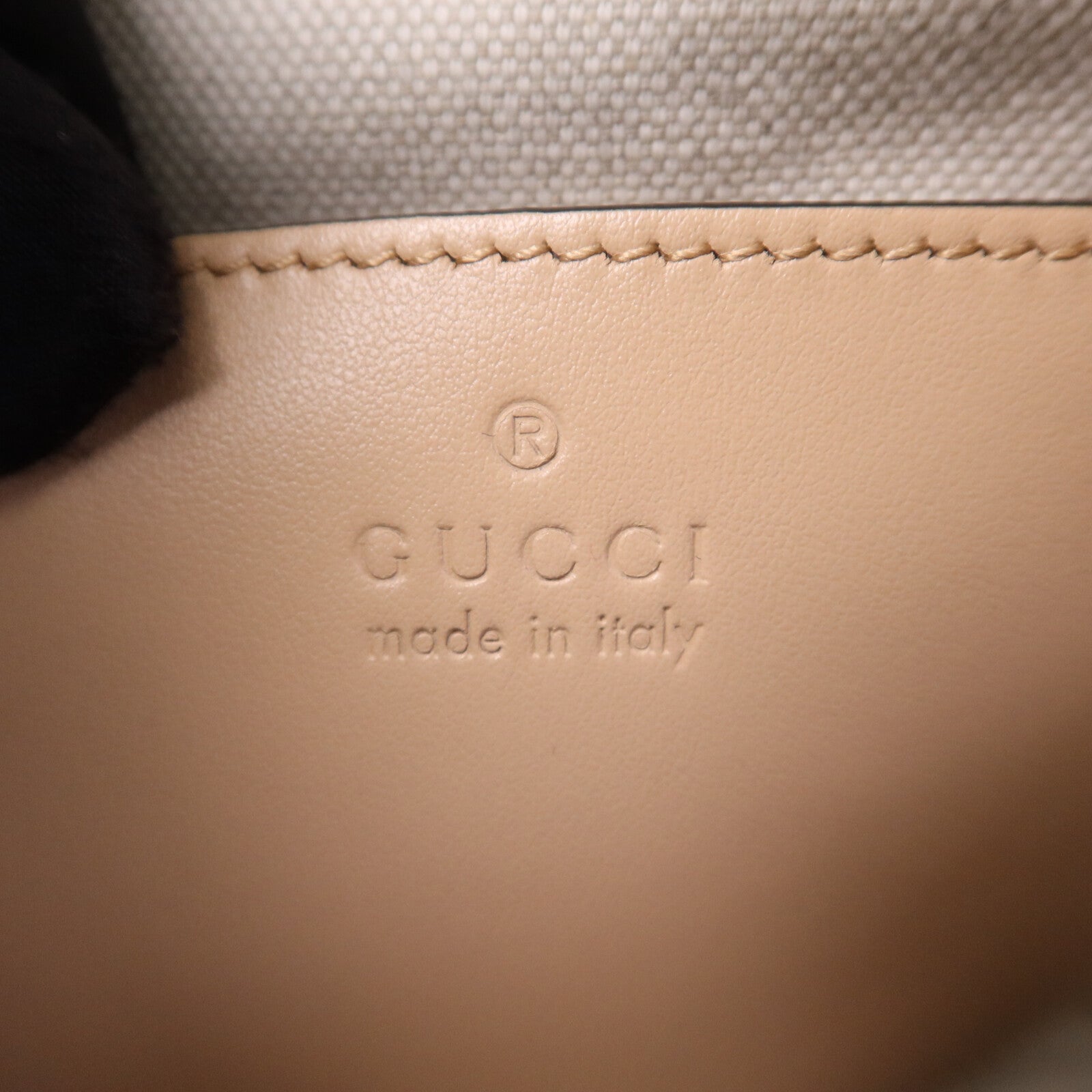 GUCCI 【激減優惠】牛皮皮革GG Matelasse Small Shoulder金扣肩背袋