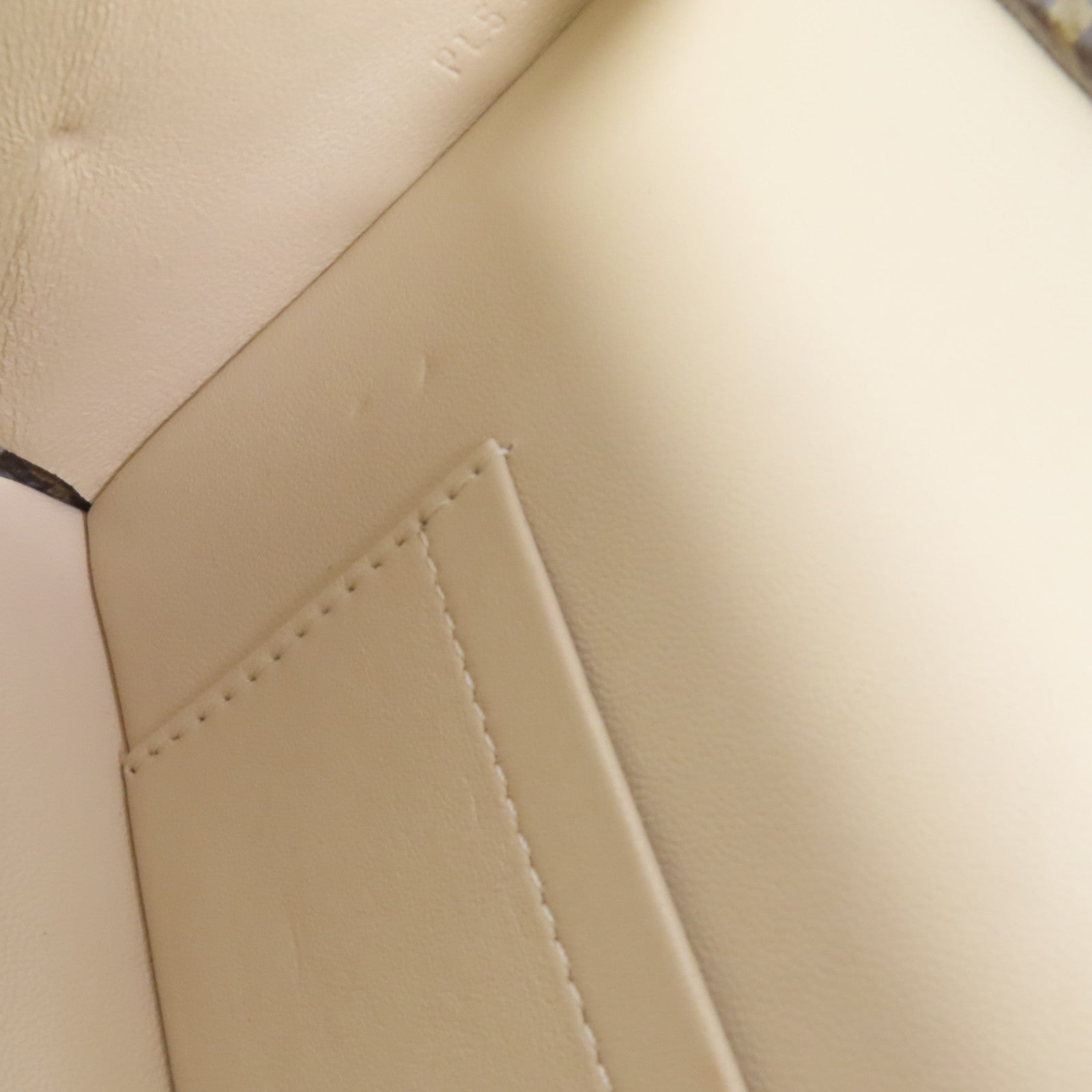 LOUIS VUITTON 【激減優惠】Monogram Petite Malle金扣肩背袋