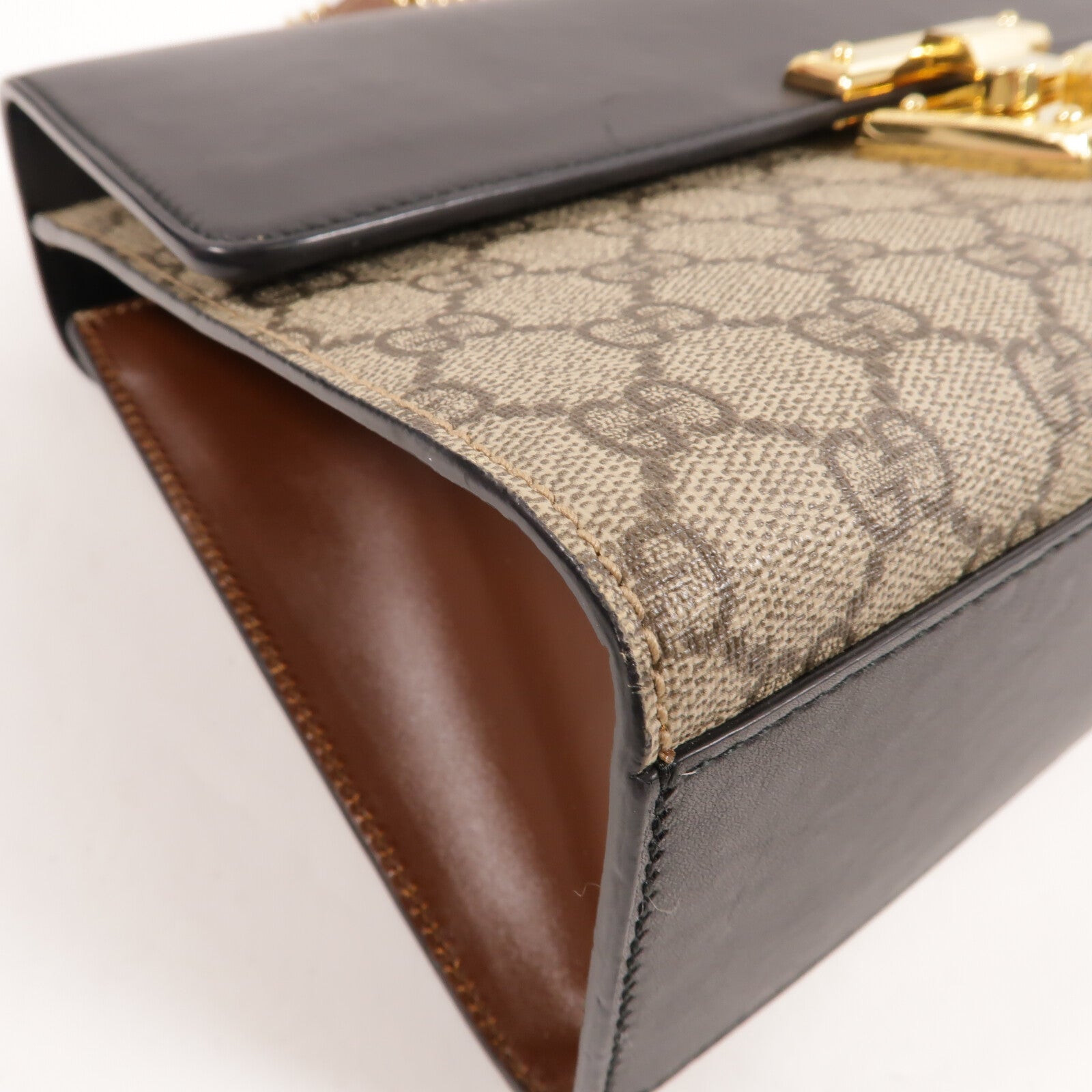 GUCCI 塗層帆布Padlock GG Medium肩背袋