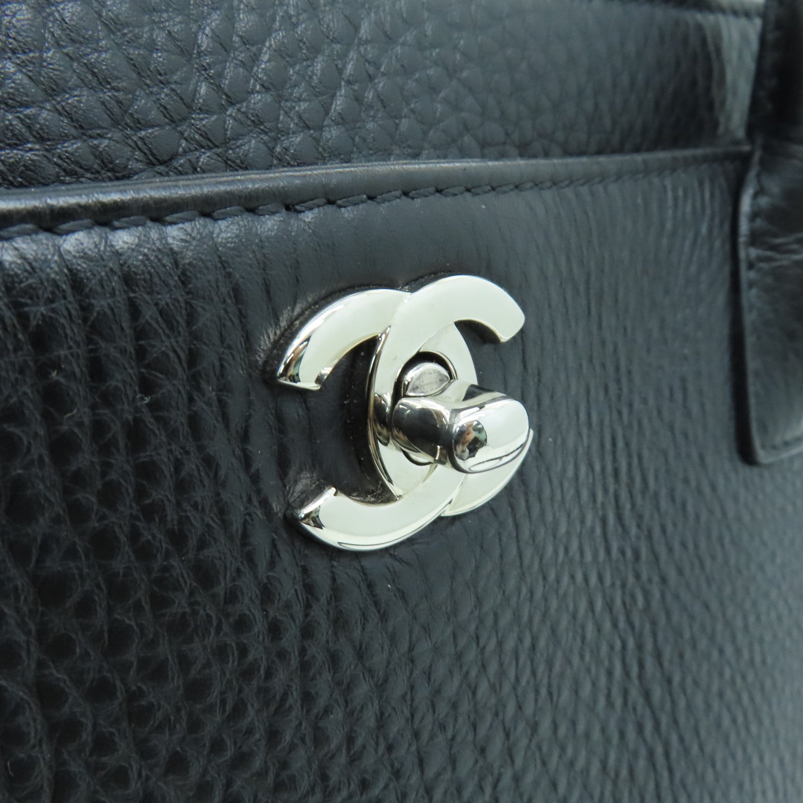 CHANEL 【激減優惠】牛皮皮革2 Way Shoulder Bag銀扣手挽肩背兩用袋黑色