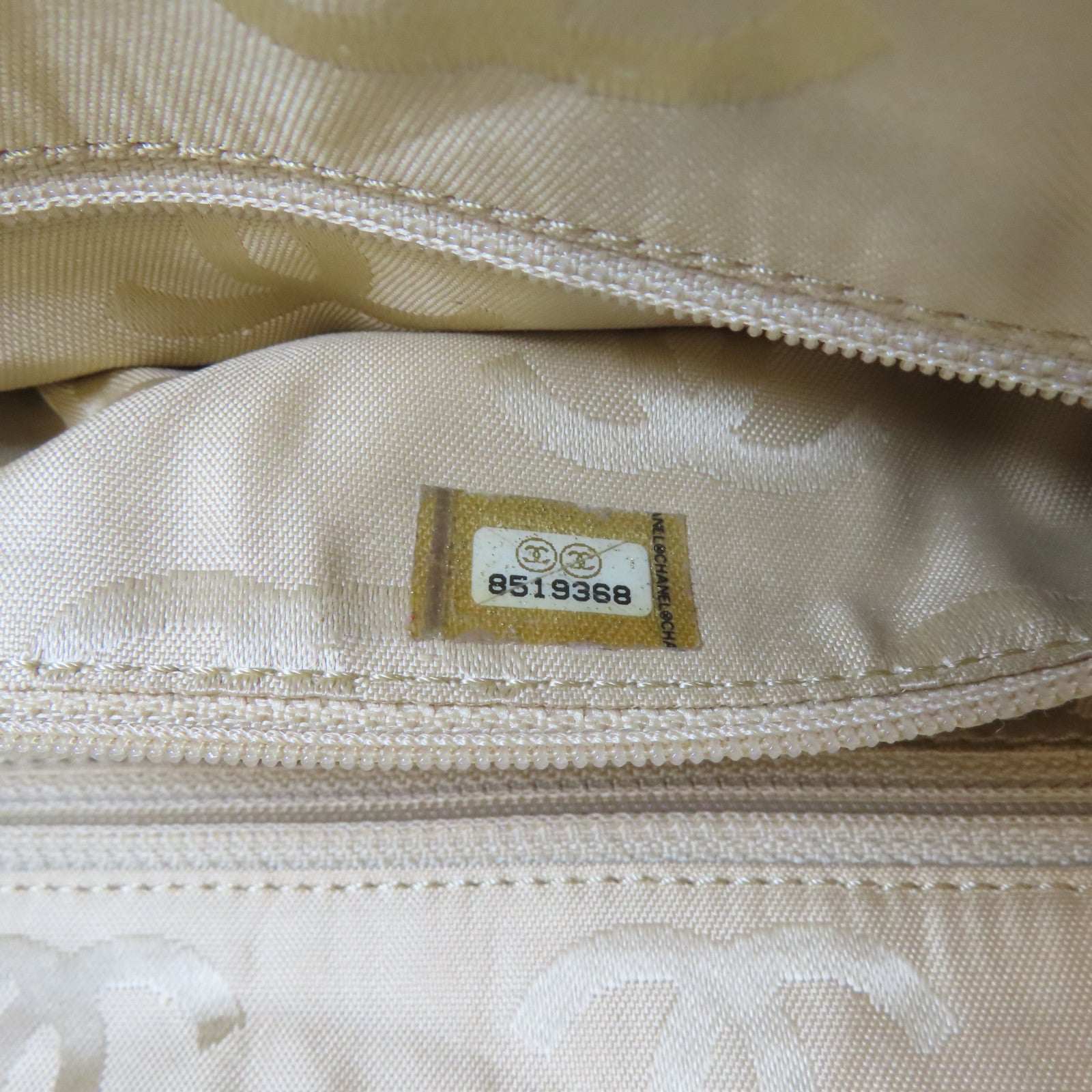 CHANEL Caviar皮革Shoulder Bag金扣肩背袋啡色