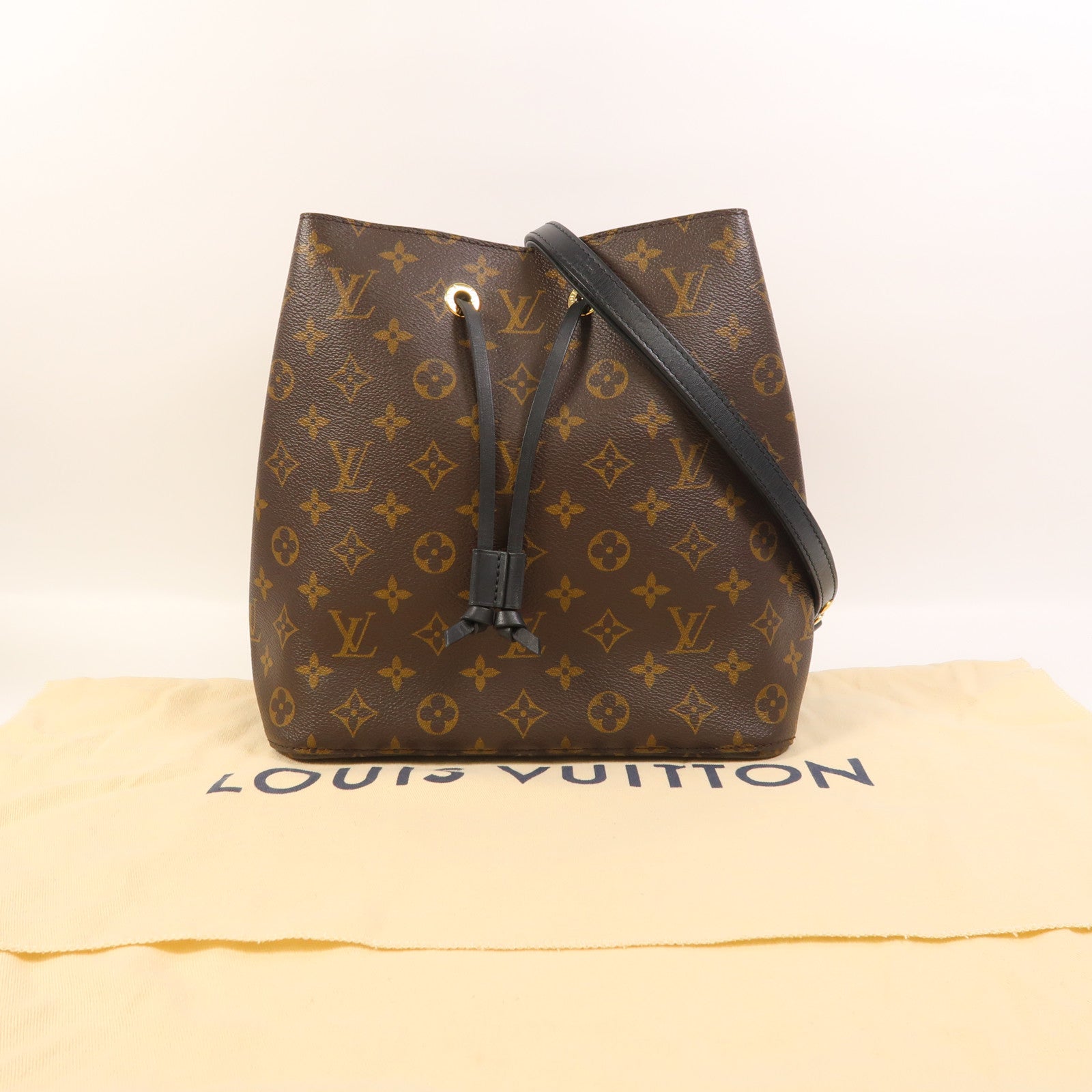 LOUIS VUITTON 【激減優惠】Monogram Neo Noe MM金扣肩背袋