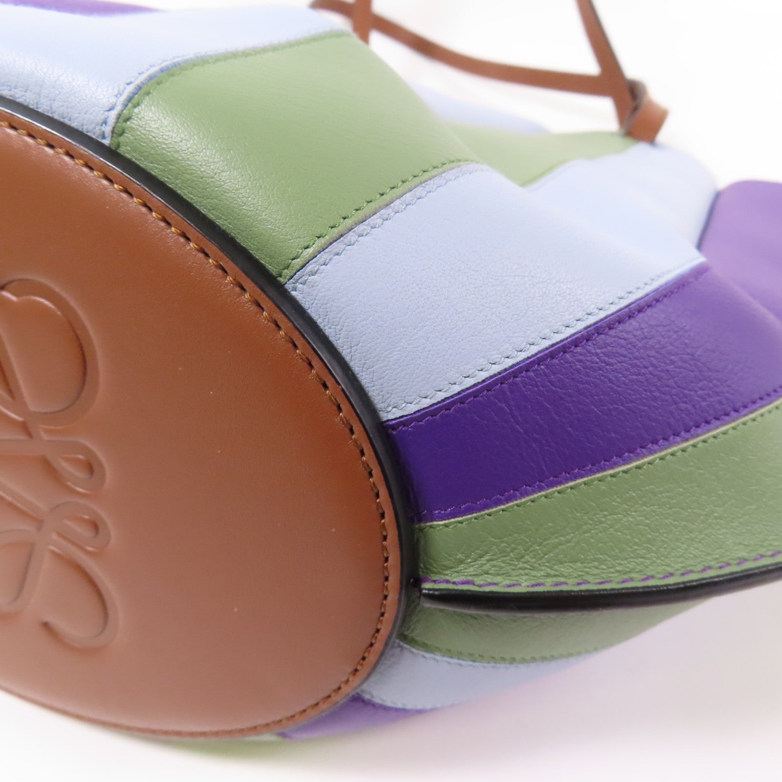 LOEWE 【激減優惠】牛皮皮革Shell Tote肩背袋