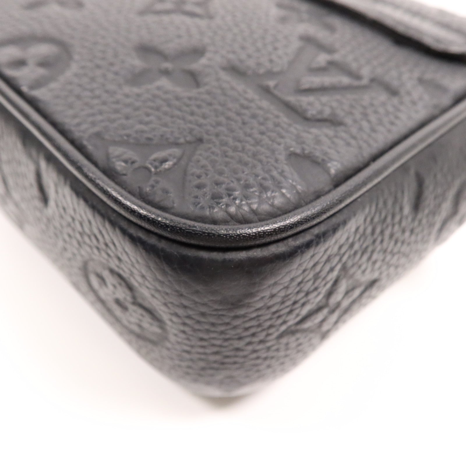 LOUIS VUITTON Monogram Taurillon Pico S-Lock手挽肩背兩用袋