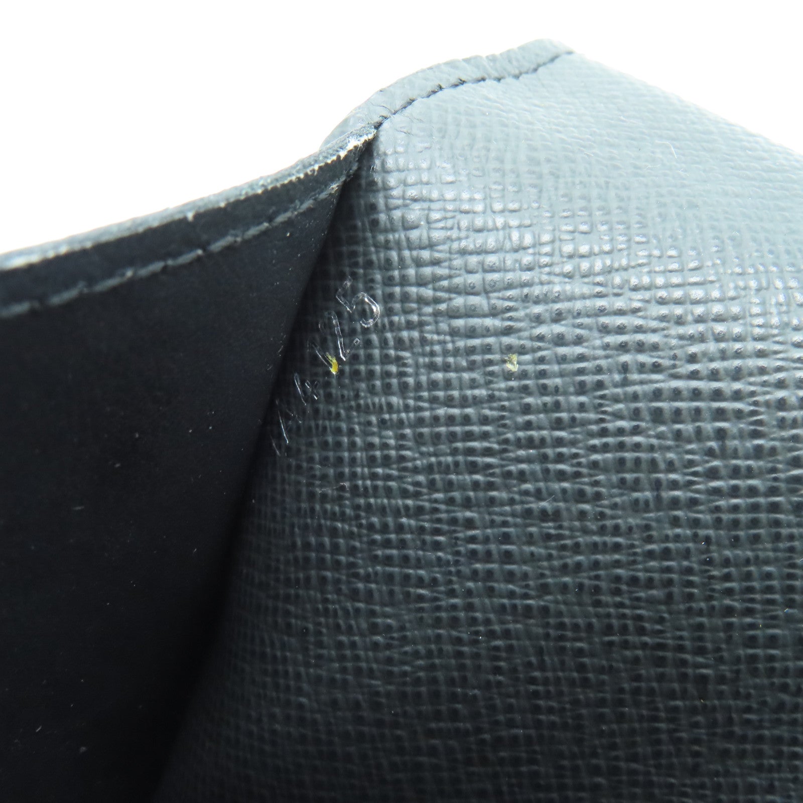 LOUIS VUITTON Tiga Long Wallet long wallet black