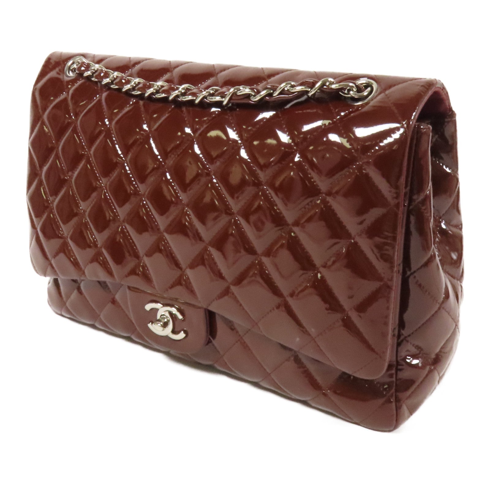 CHANEL 漆皮皮革Maxi Classic銀扣鏈帶肩背袋