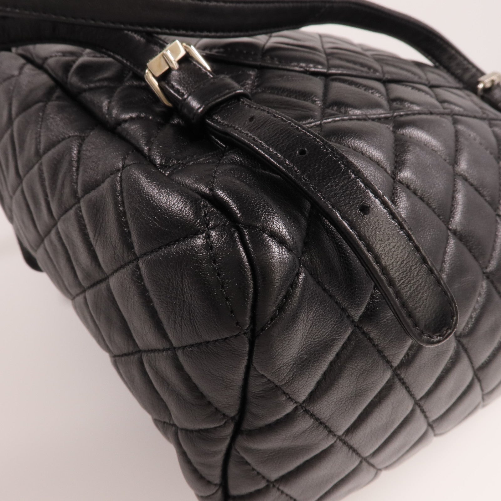 CHANEL 羊皮皮革Backpack銀扣背包