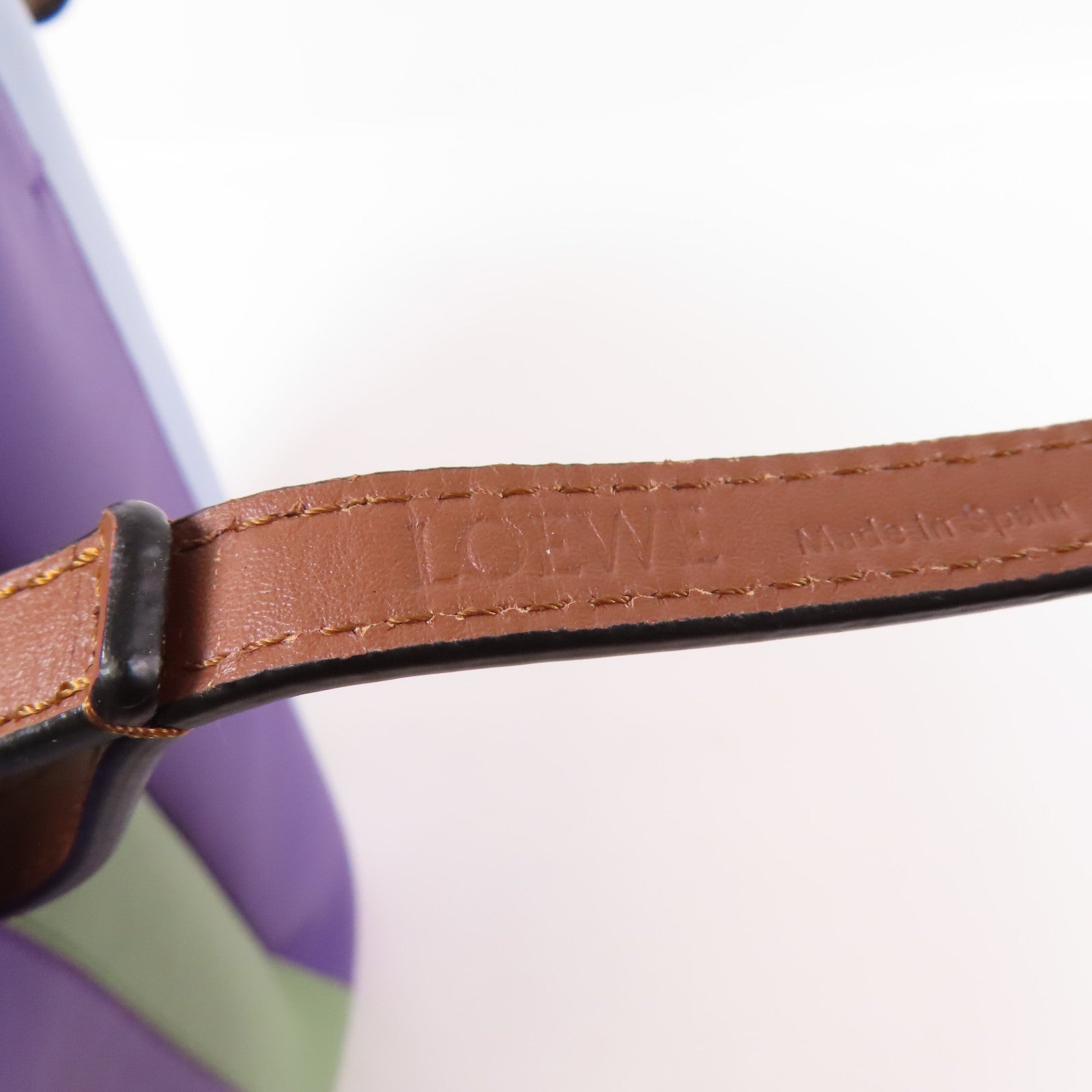 LOEWE 牛皮皮革Shell Tote肩背袋