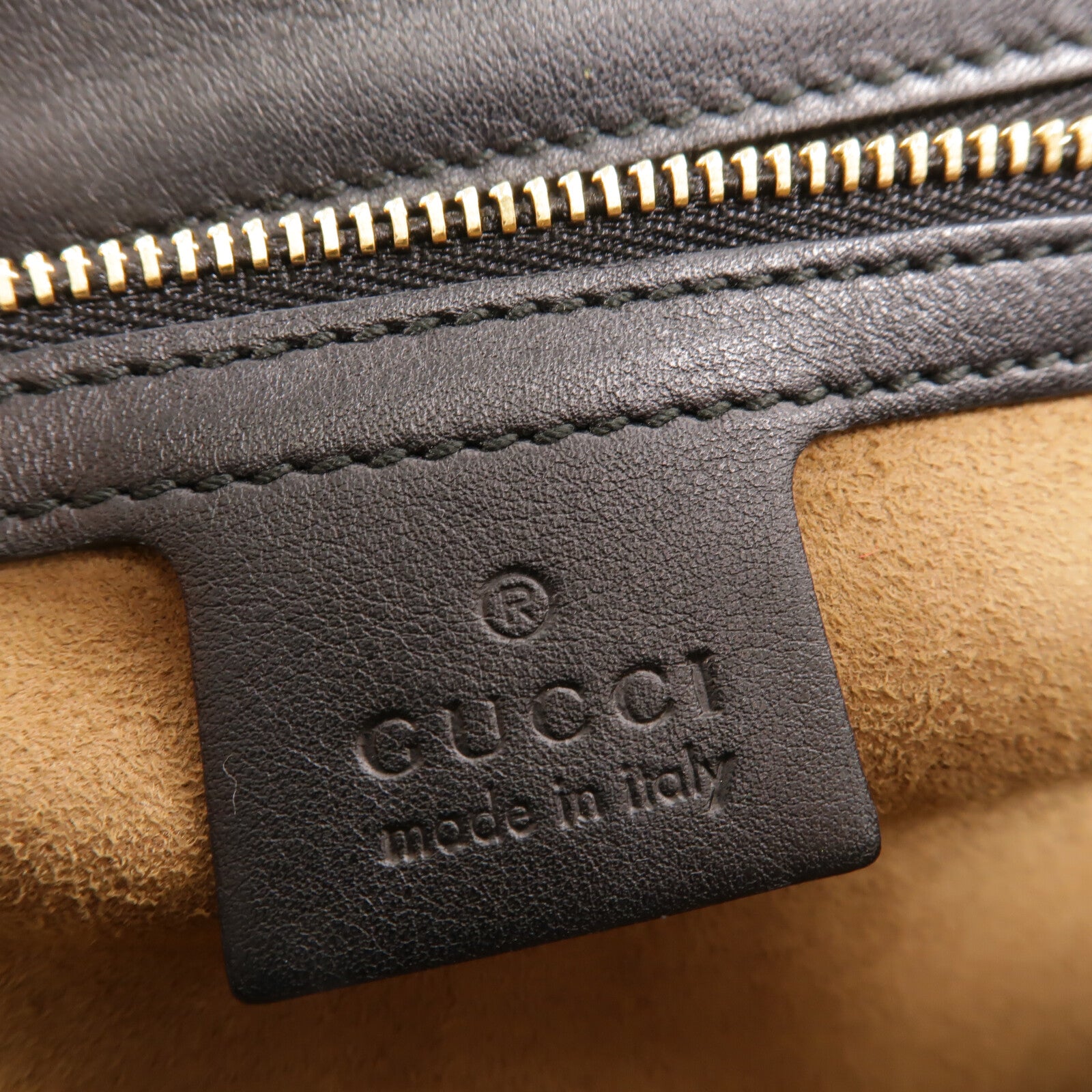 GUCCI 塗層帆布Padlock GG Medium肩背袋