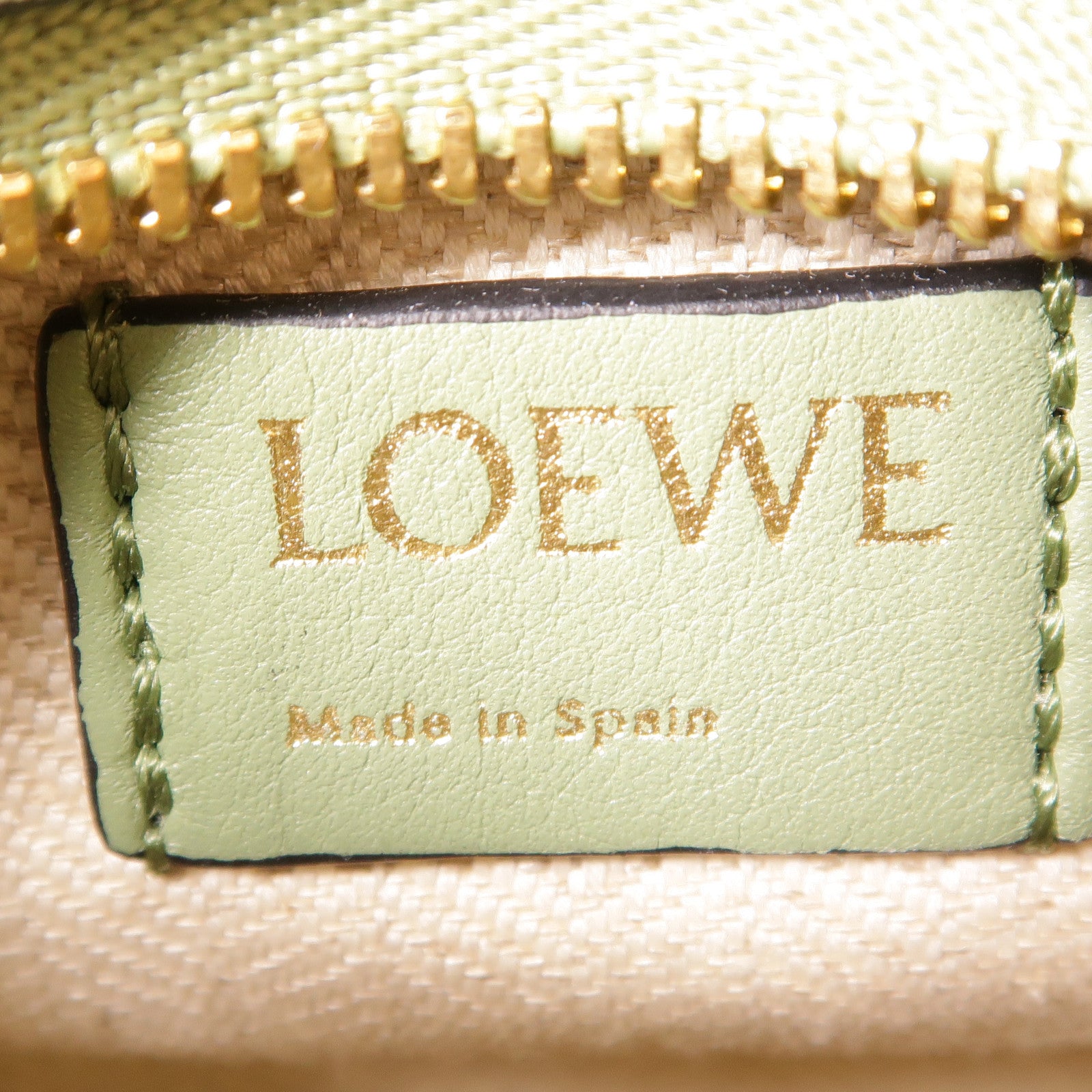 LOEWE 羊皮皮革Nano Puzzle金扣手挽肩背兩用袋
