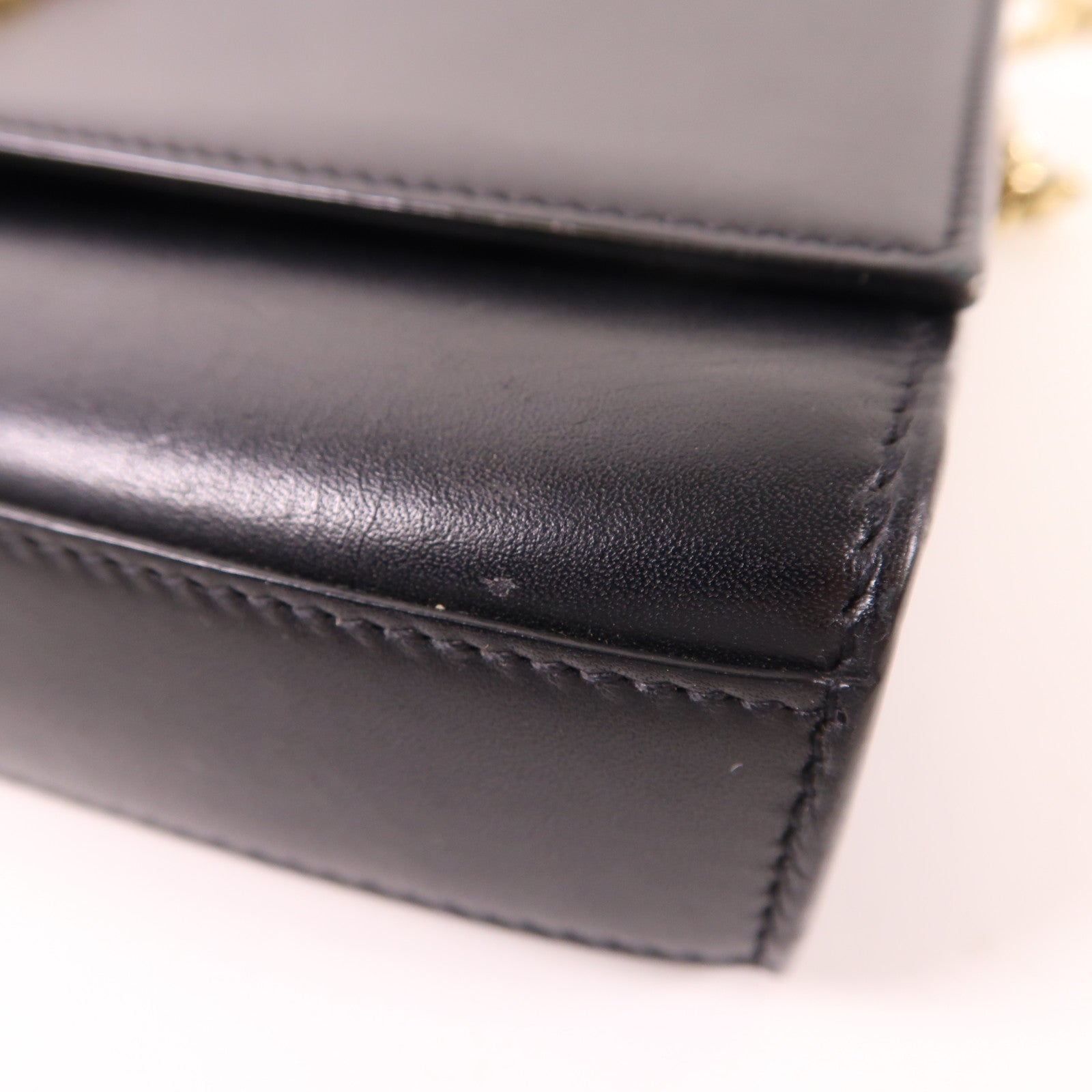 SAINT LAURENT 牛皮皮革Shoulder Bag金扣鏈帶肩背袋