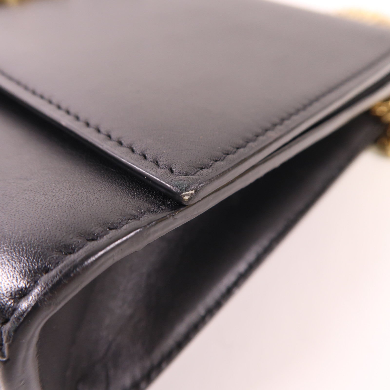 SAINT LAURENT 牛皮皮革Shoulder Bag金扣鏈帶肩背袋