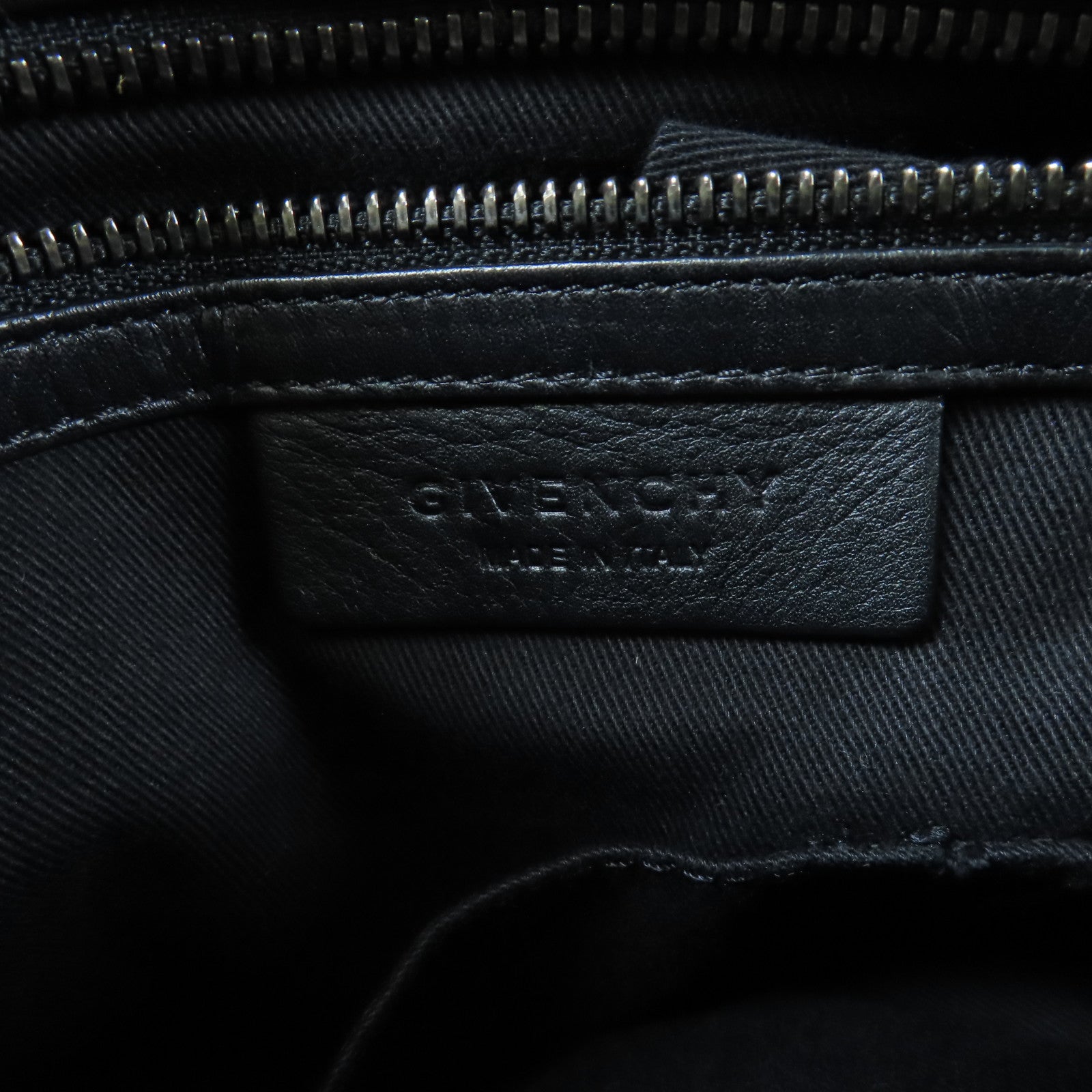 GIVENCHY 牛皮皮革Shoulder Bag金扣手挽肩背兩用袋