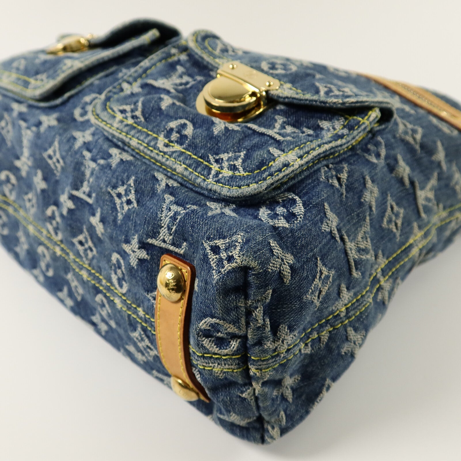 LOUIS VUITTON Monogram Denim Buggy GM肩背袋