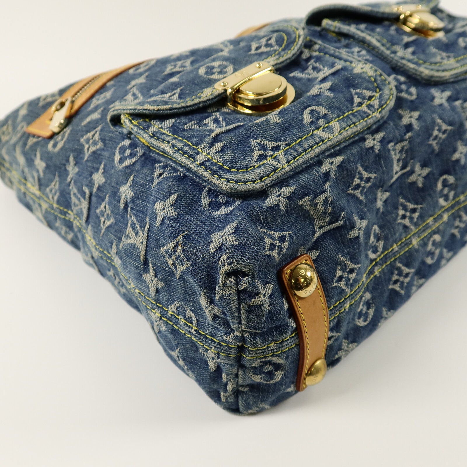 LOUIS VUITTON Monogram Denim Buggy GM肩背袋