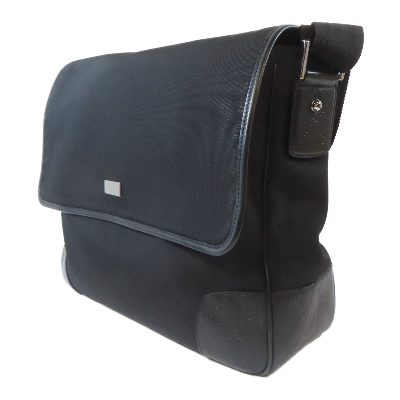 GUCCI 尼龍Shoulder Bag銀扣肩背袋黑色