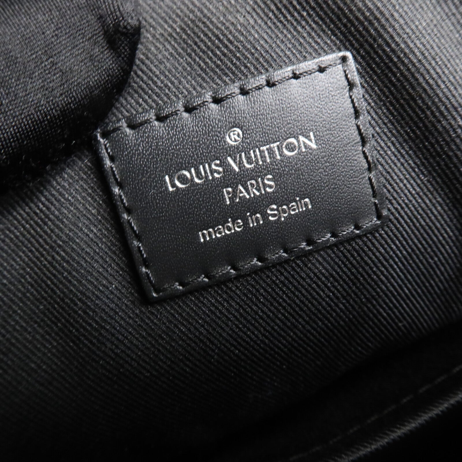 LOUIS VUITTON Damier Graphite Distrist PM肩背袋