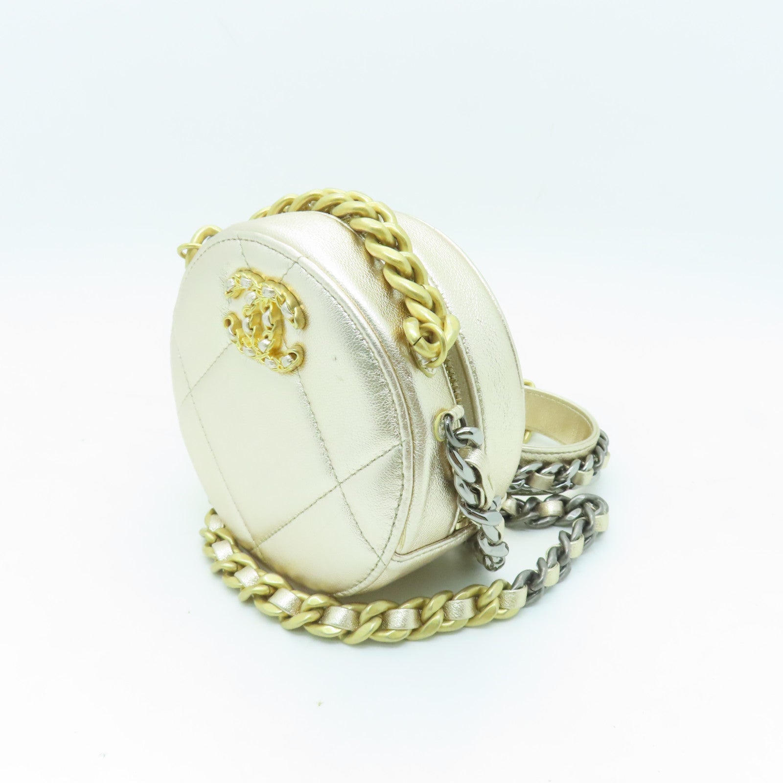 CHANEL 【清倉大減價】菱格羊皮皮革19 Round Clutch With Chain Shoulder Bag鏈帶肩背袋金色